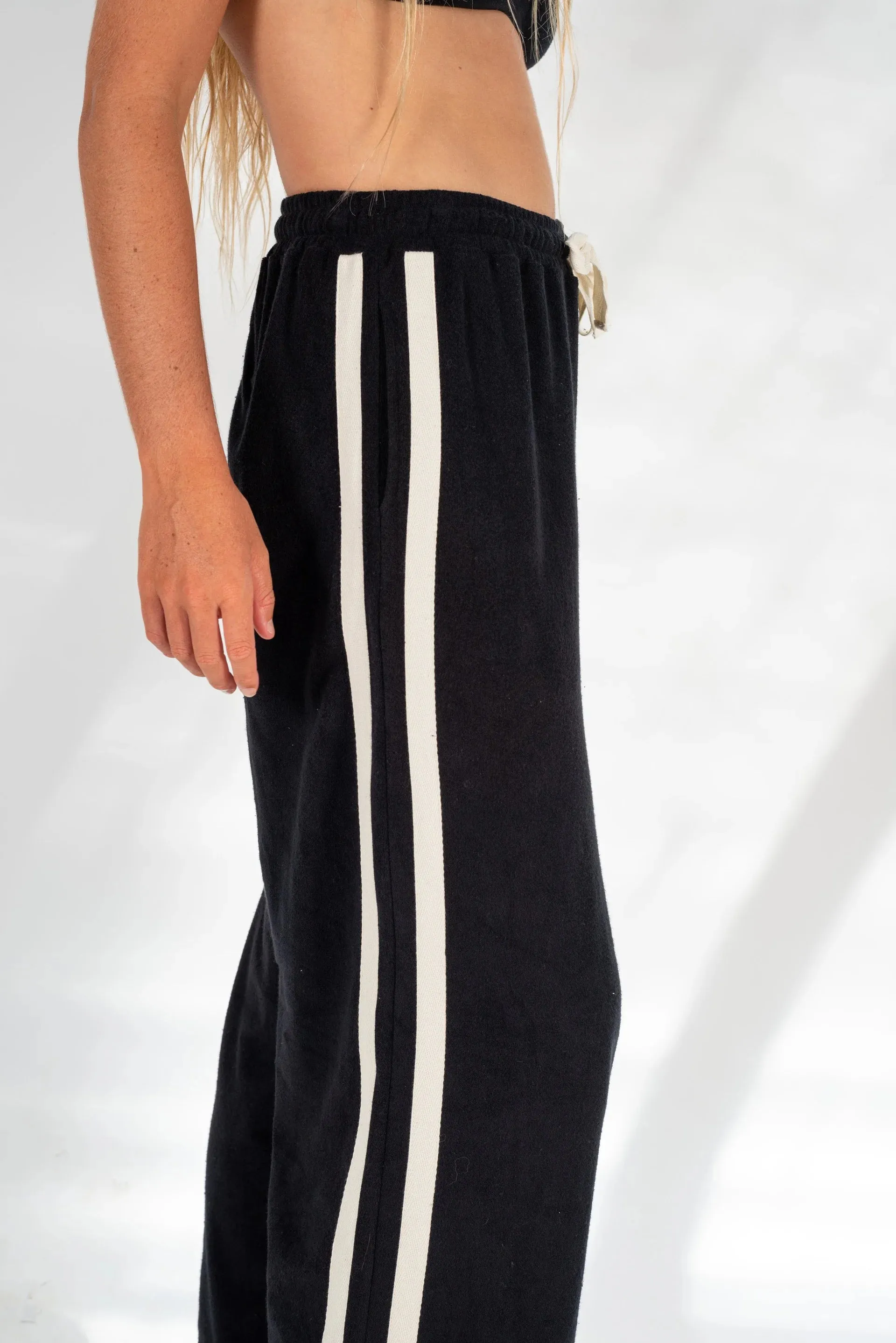 Après Surf Pant in Black sold by Fallen Broken Street product image thumbnail 3