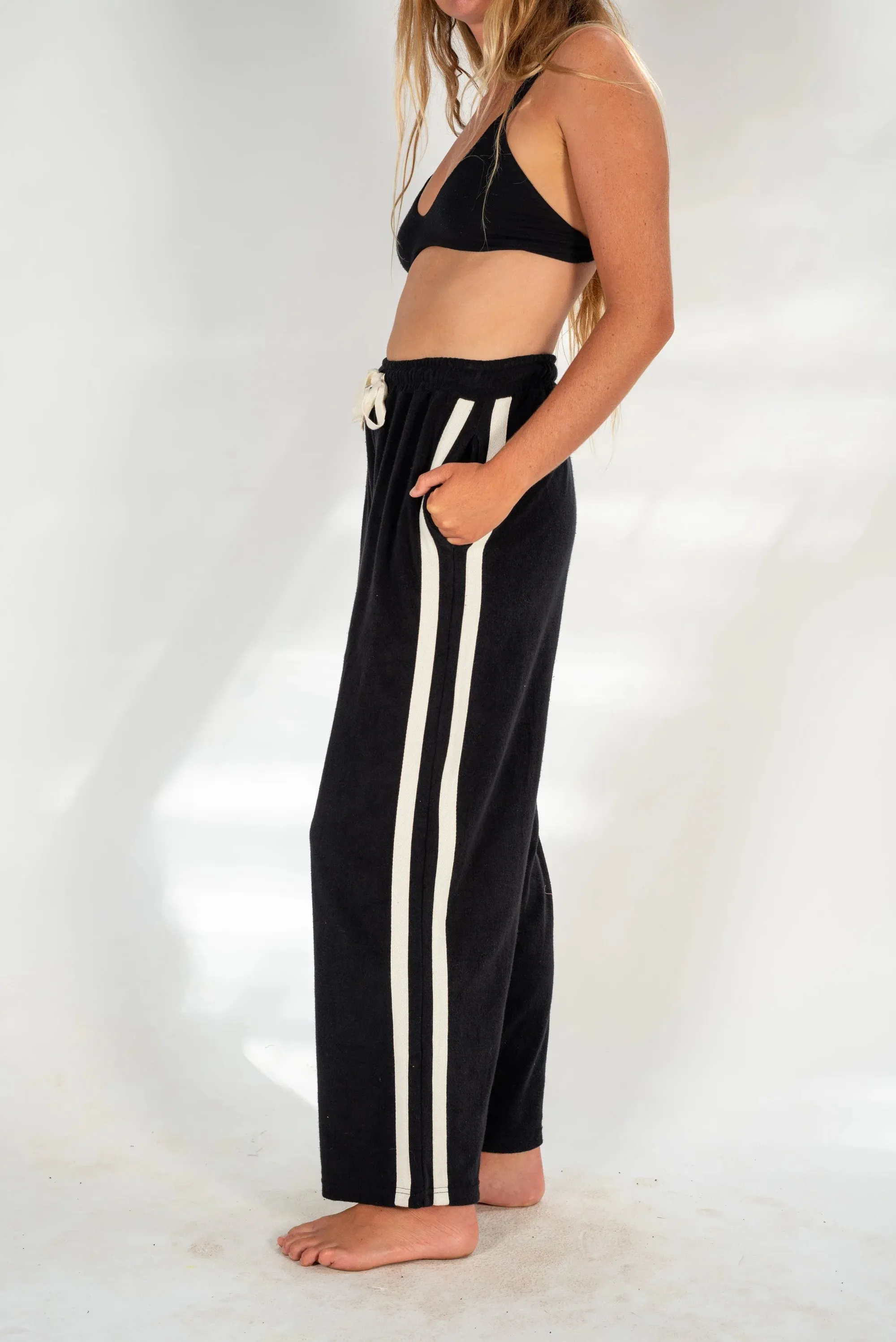 Après Surf Pant in Black sold by Fallen Broken Street product image thumbnail 5