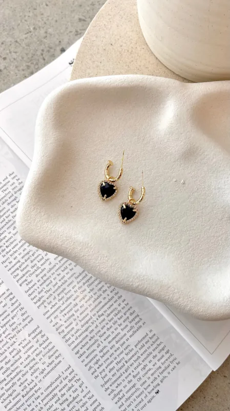 Dominica Earrings - Gold/Onyx made by Billy J