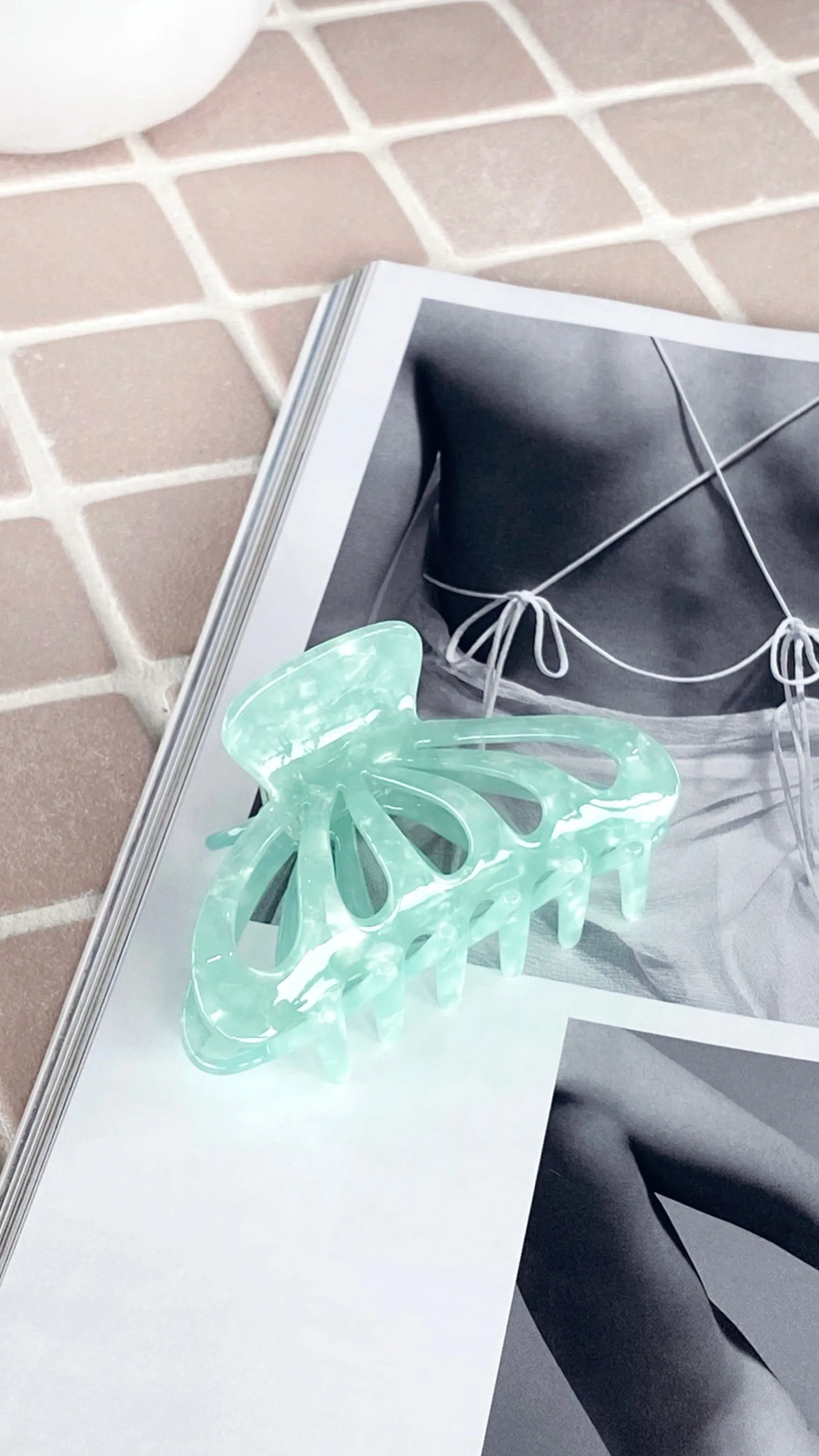 Bianca Butterfly Claw Clip - Mint sold by Billy J