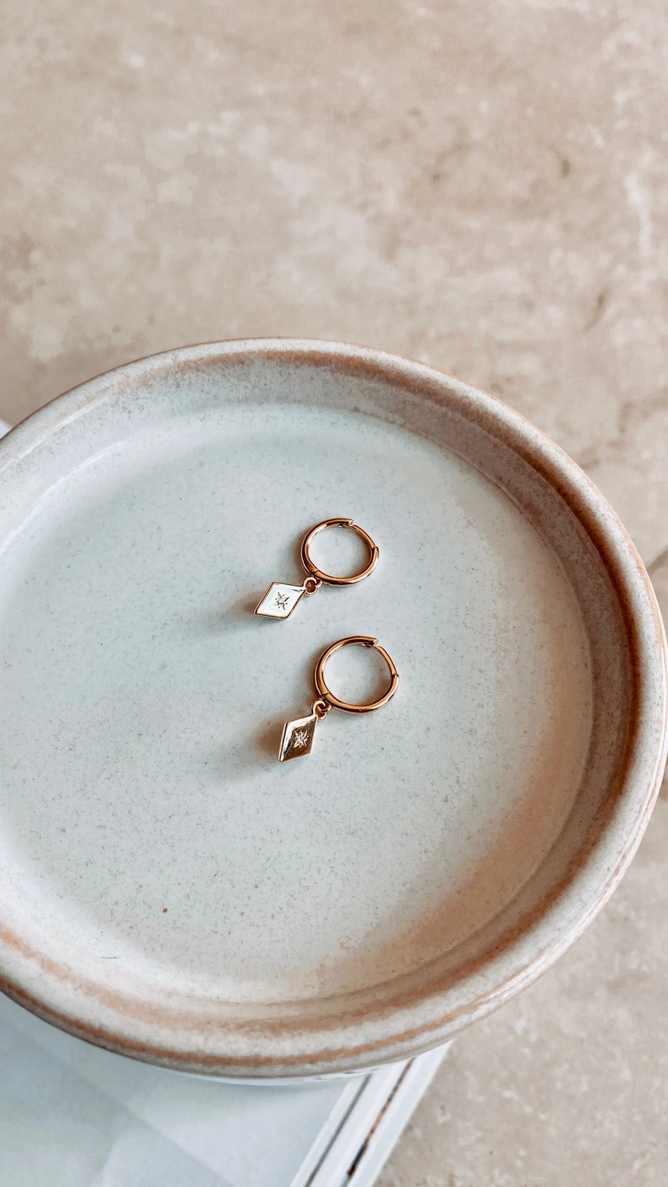 Kite Sleepers - Gold sold by Billy J product image thumbnail 3