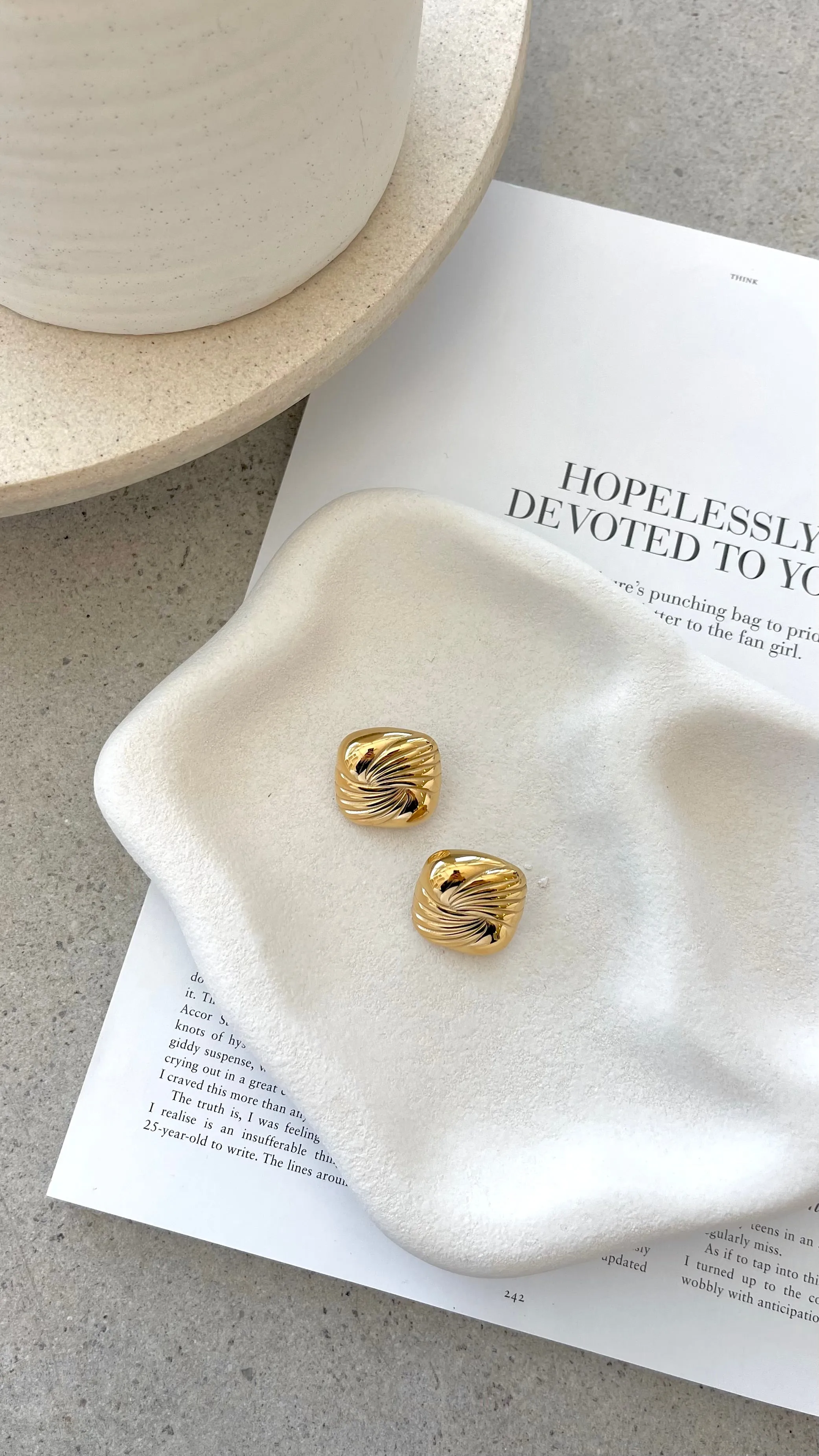 Amiri Earrings - Gold sold by Billy J