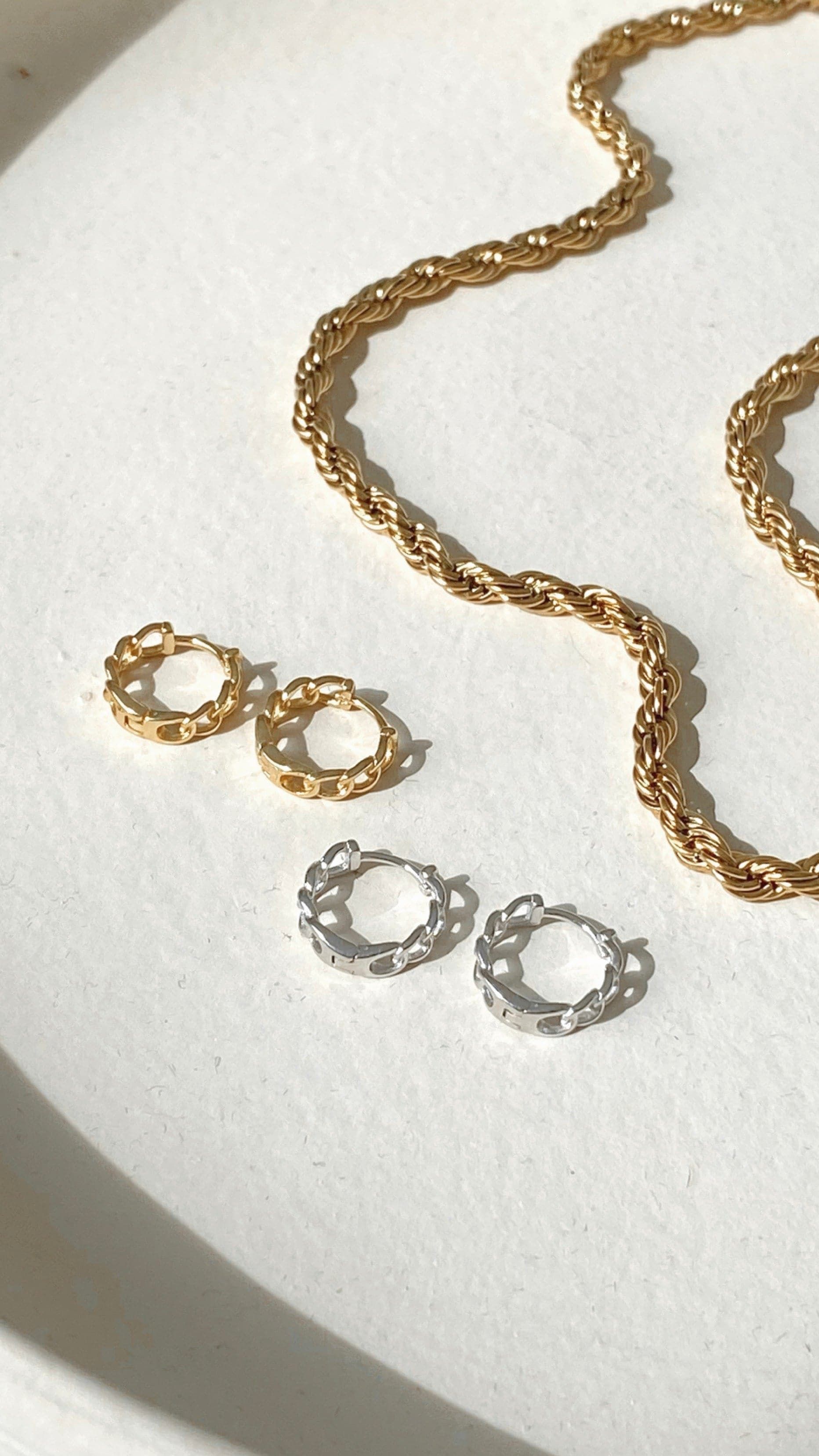 Chain Huggie - Silver sold by Billy J product image thumbnail 5