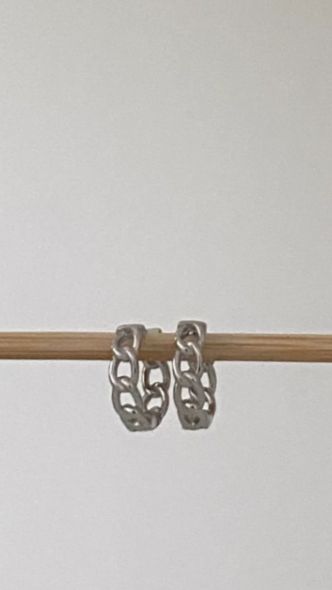 Chain Huggie - Silver sold by Billy J product image thumbnail 4