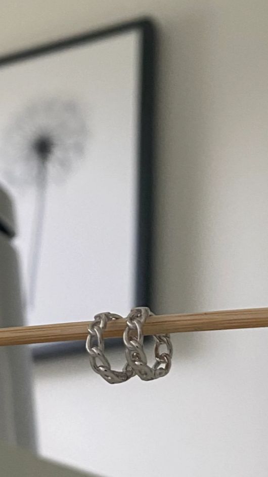 Chain Huggie - Silver sold by Billy J product image thumbnail 3