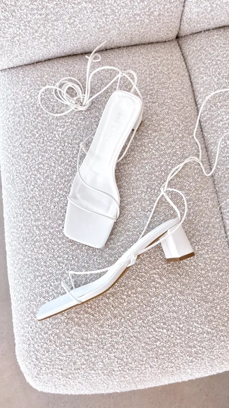 Anissa Heel - White sold by Billy J