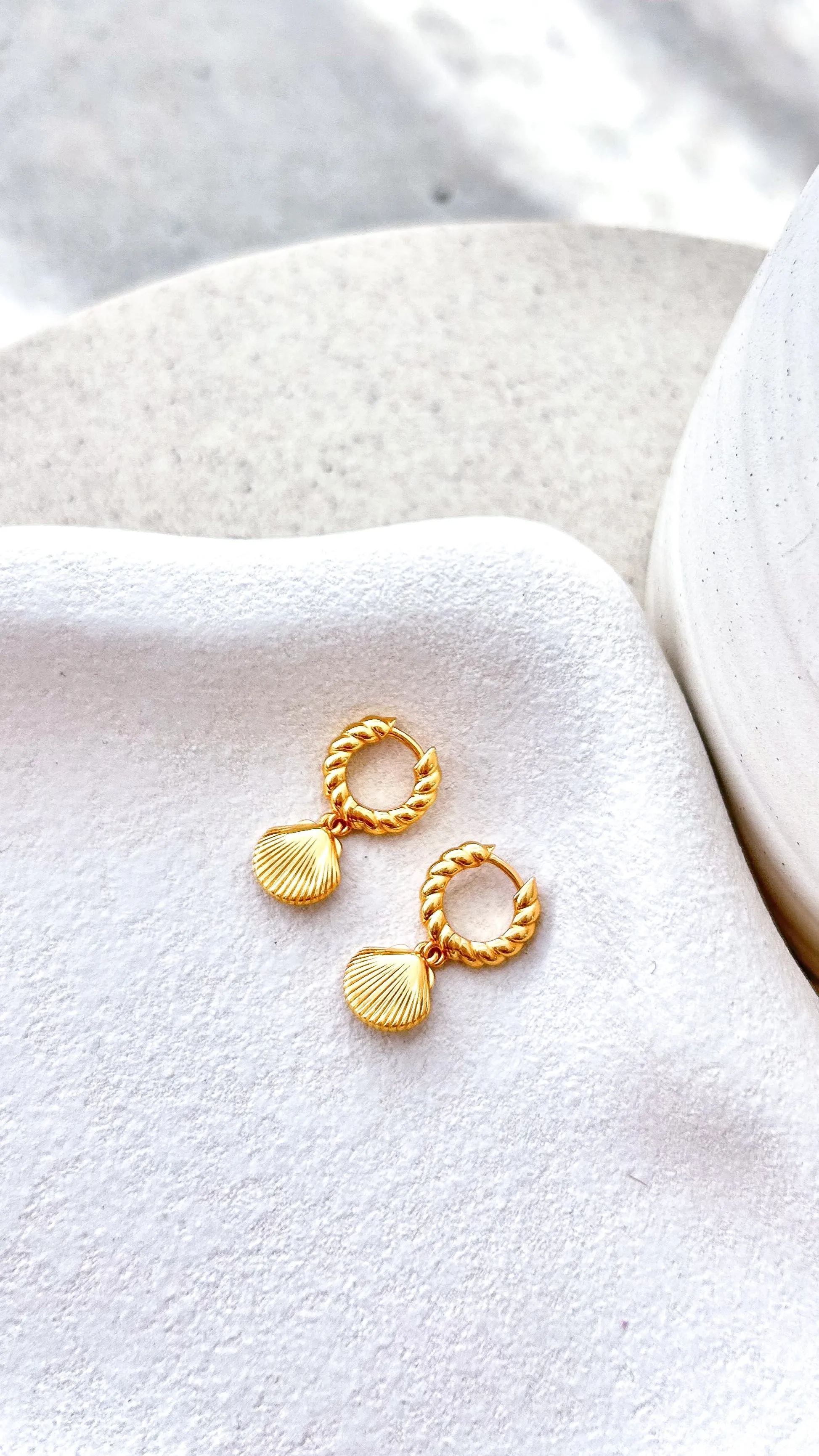 Lahana Hoops - Gold sold by Billy J product image thumbnail 4