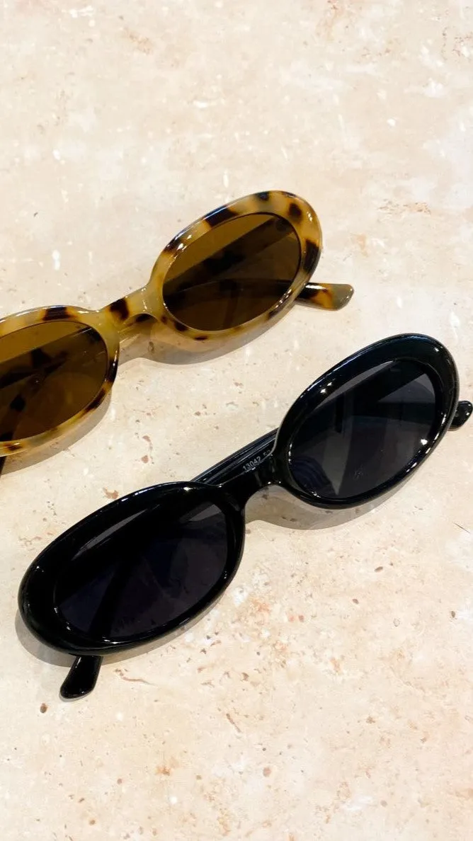 Bella Sunglasses - Black sold by Billy J product image thumbnail 3