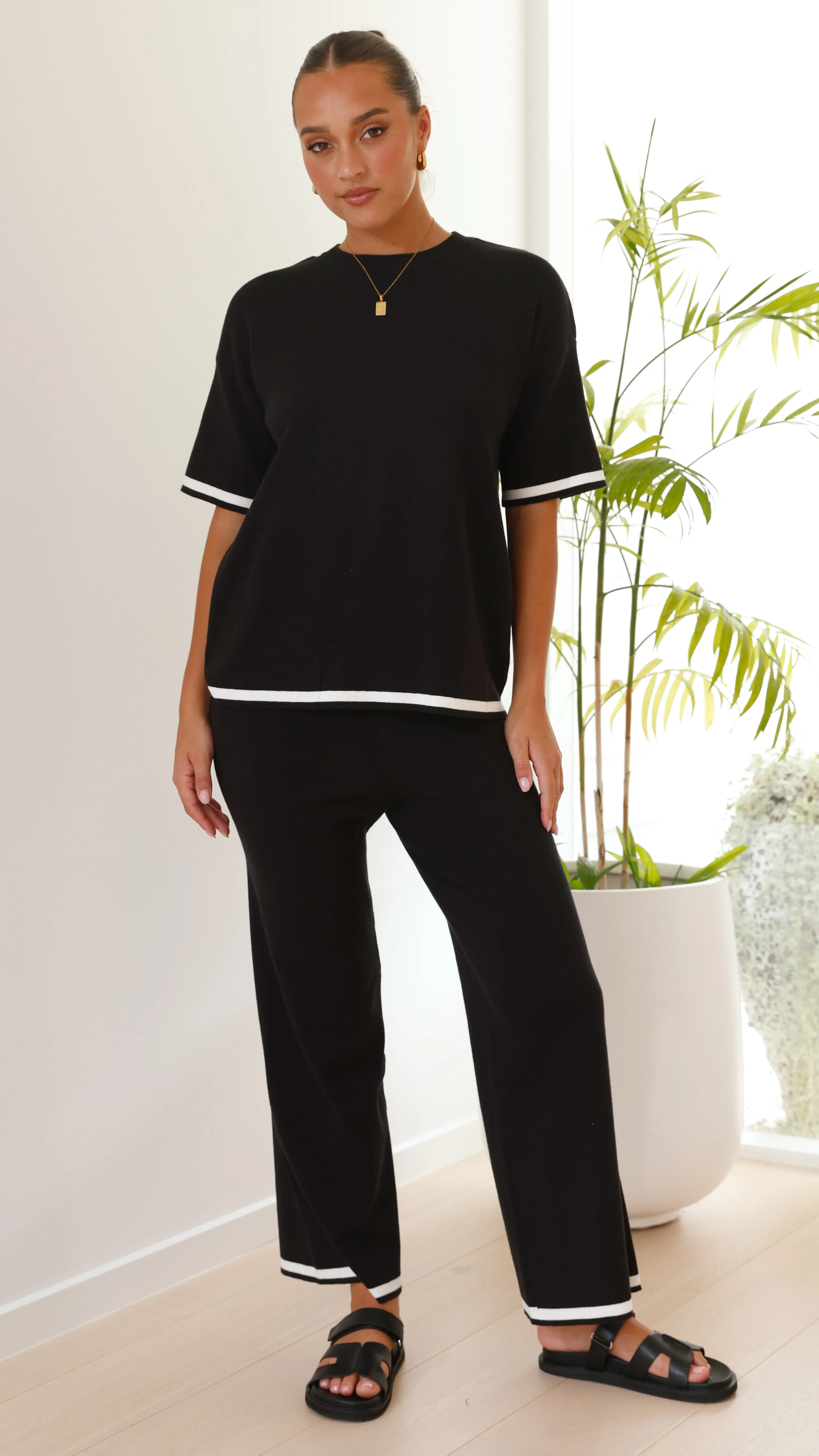Kaeli Top - Black / White sold by Billy J product image thumbnail 4