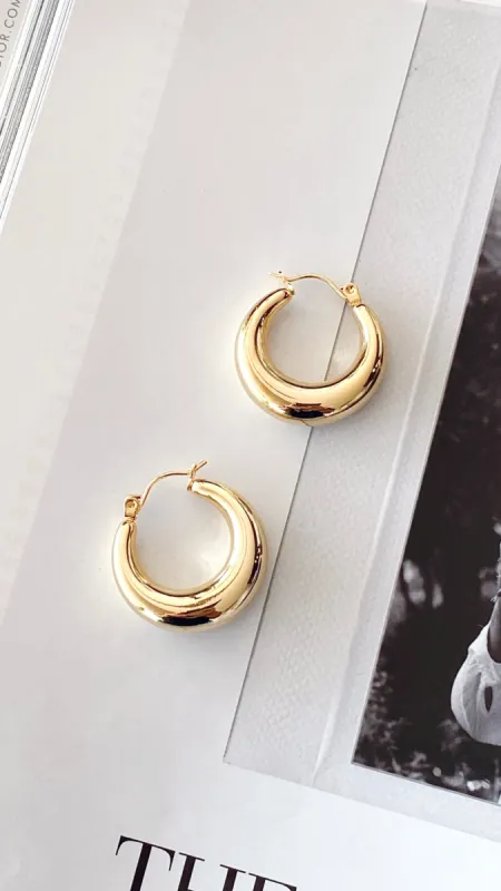 Essential Hoop Earrings - Gold sold by Billy J
