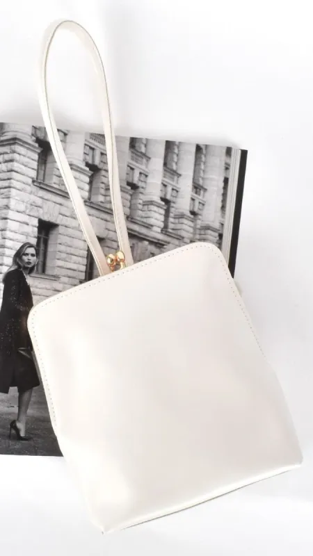 Dylan Bag - White / Gold made by Billy J