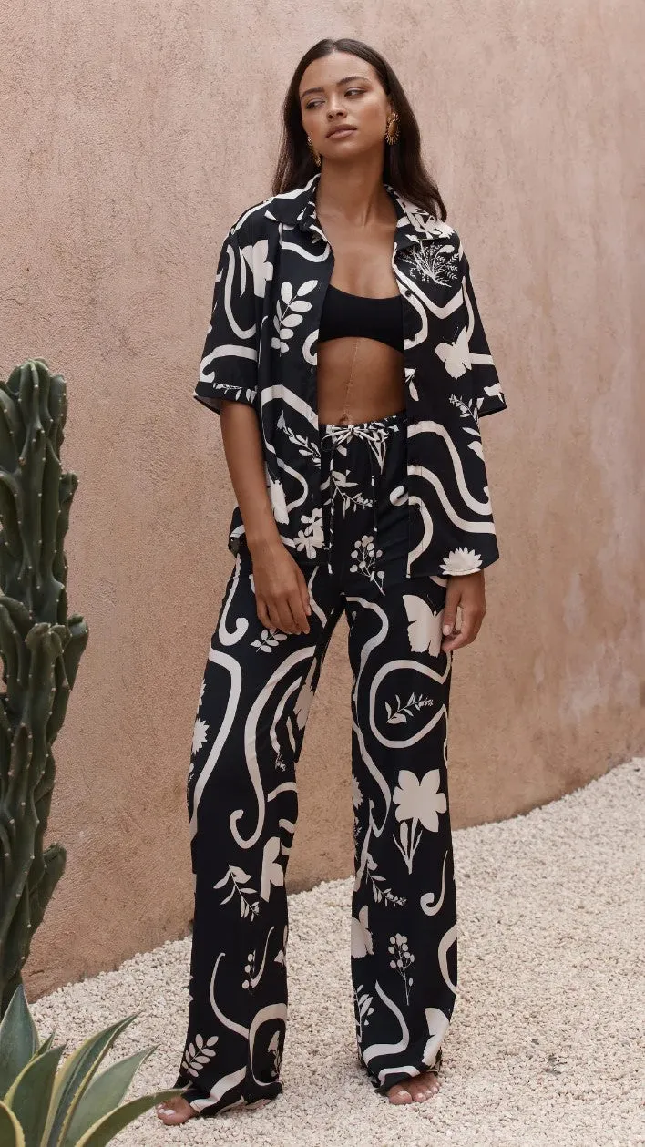 Leo Pant - Black / Sand sold by Billy J