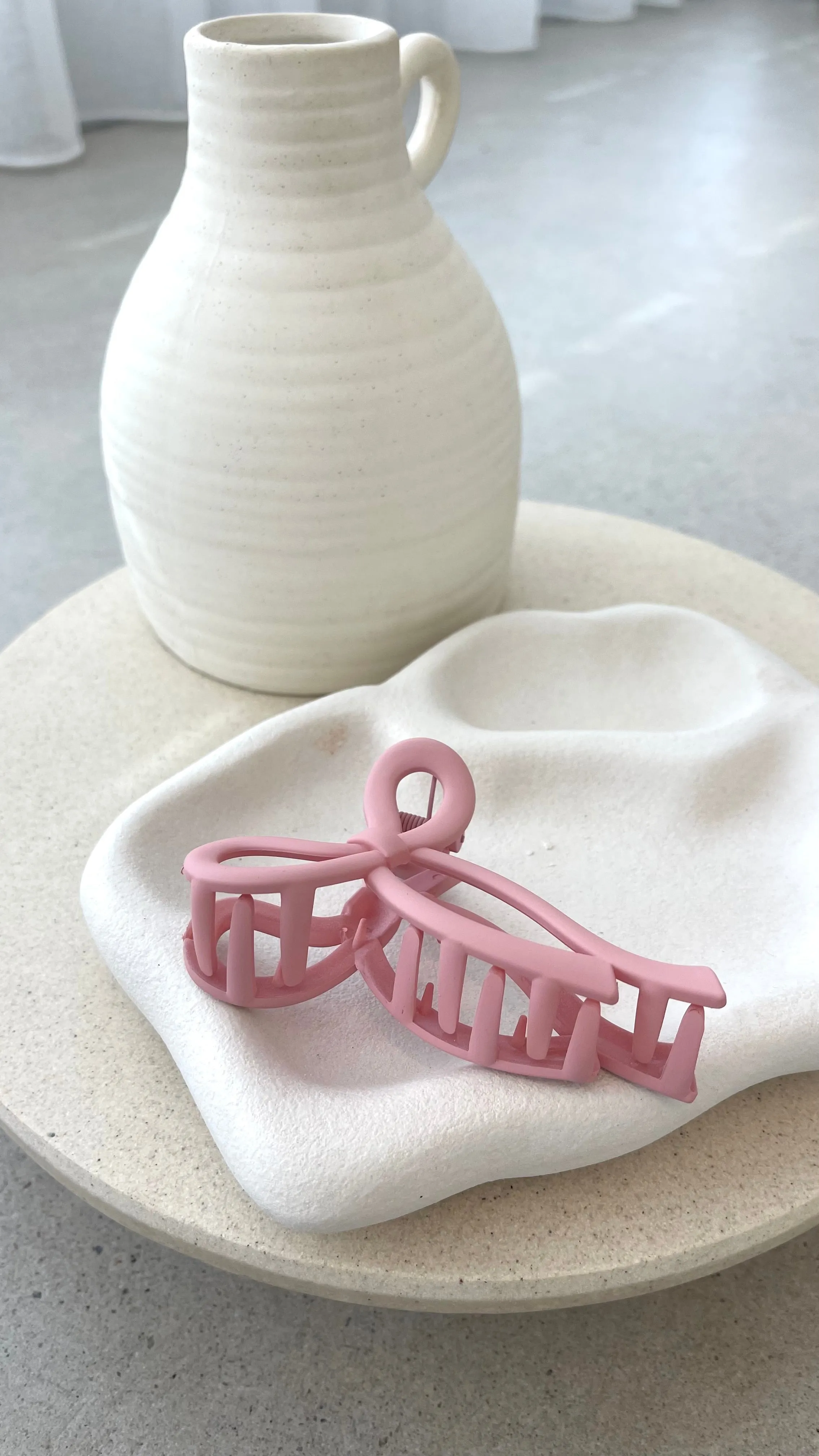 Matte Bow Claw Clip - Pink sold by Billy J product image thumbnail 3