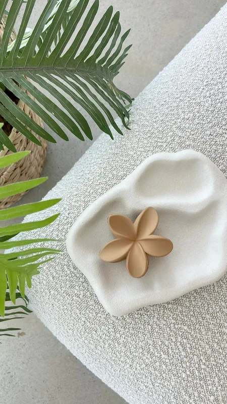 Hibiscus Matte Flower Claw Clip - Tan sold by Billy J