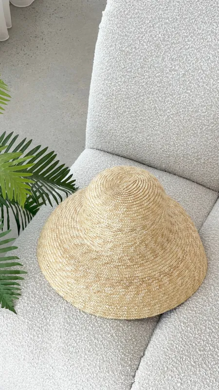 Caley Hat - Raffia Straw sold by Billy J