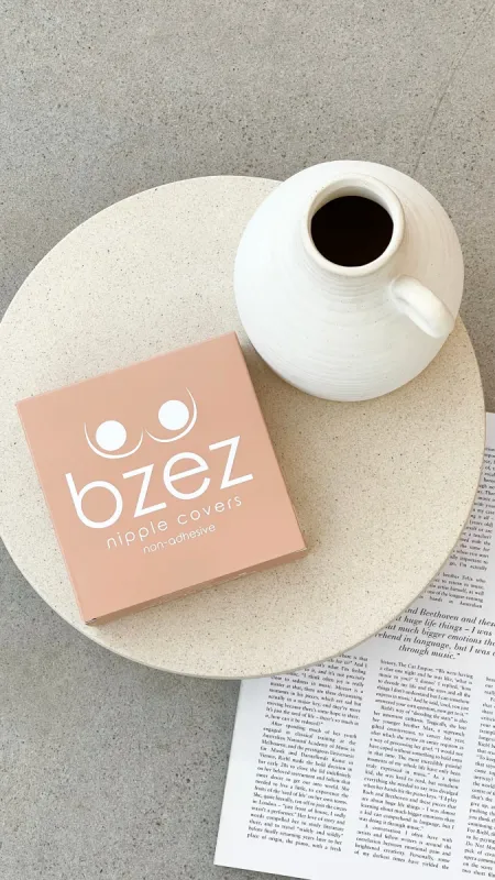 BZEZ Silicone Nipple Covers - Non adhesive - Bare sold by Billy J