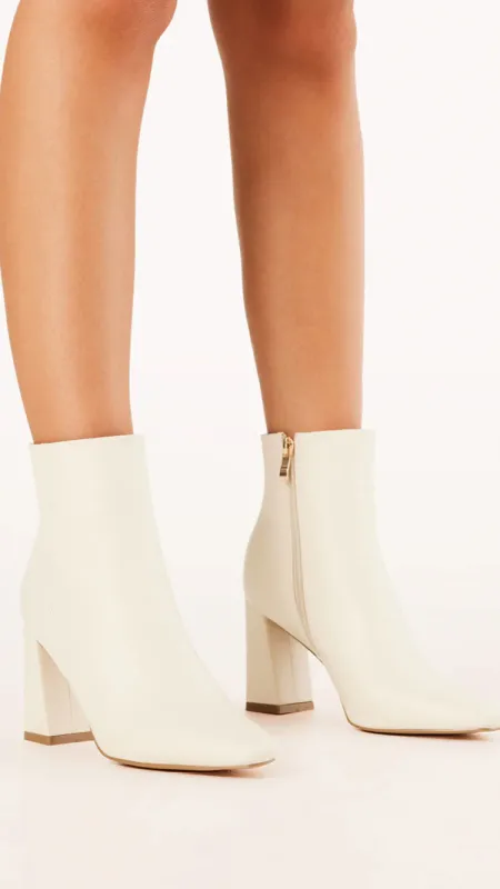 Indeera Boots - Bone sold by Billy J