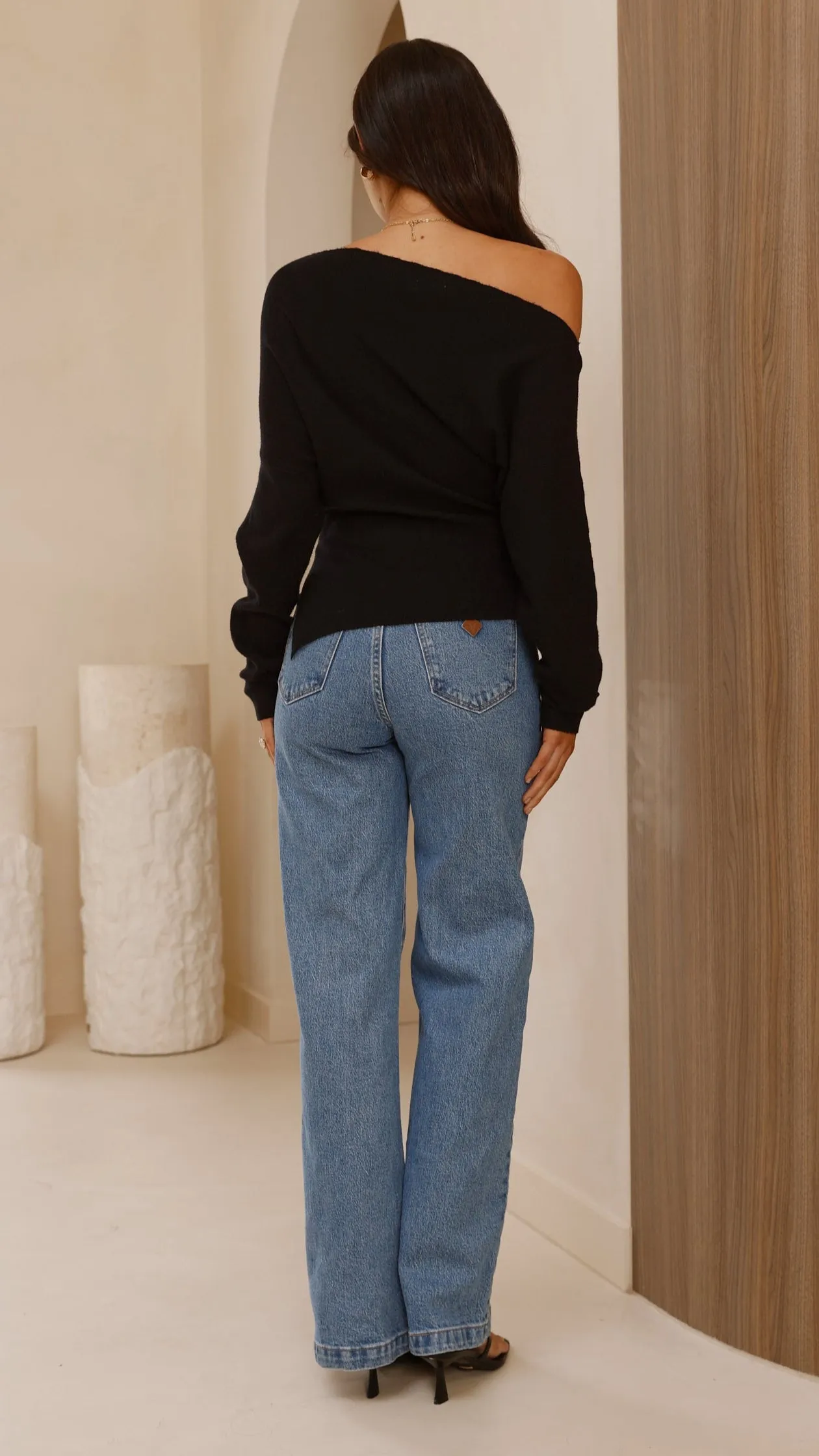 Eleora Long Sleeve Asymmetrical Top - Black sold by Billy J product image thumbnail 2