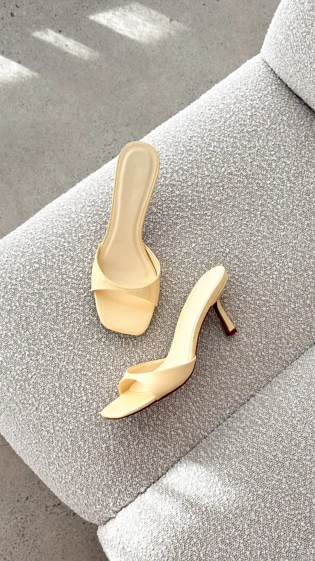 Yohan Heel - Yellow sold by Billy J