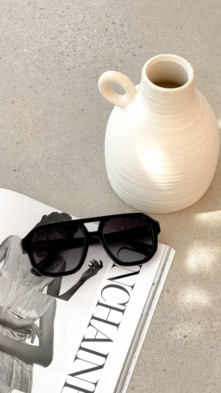 RC Charlie Noir - Black sold by Billy J