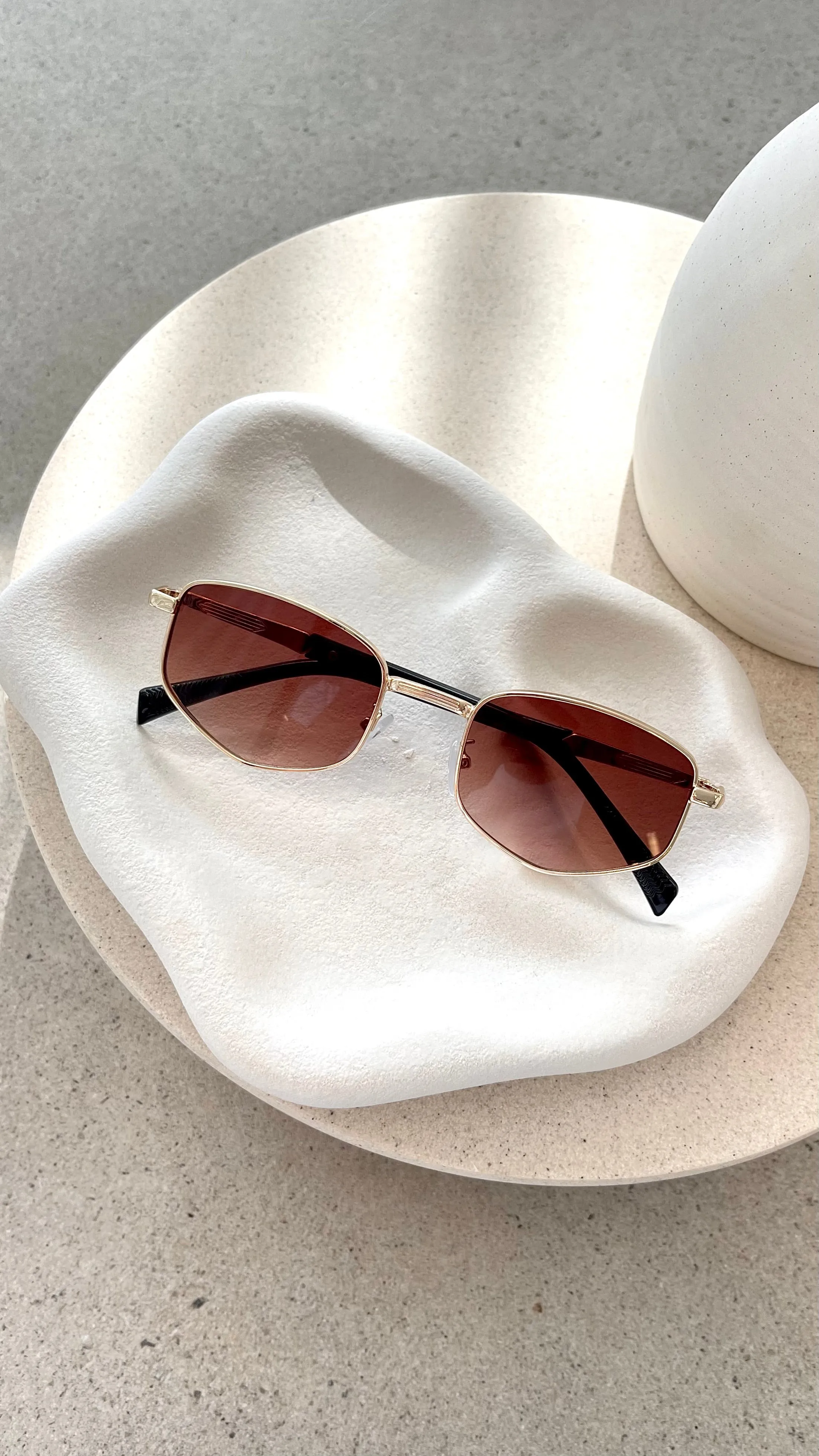Quinta Sunglasses - Gold / Brown sold by Billy J