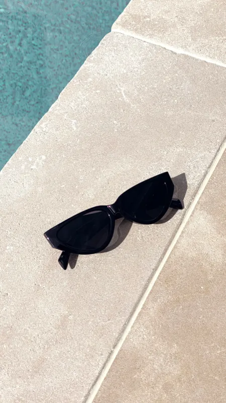 Carla Sunglasses - Black sold by Billy J