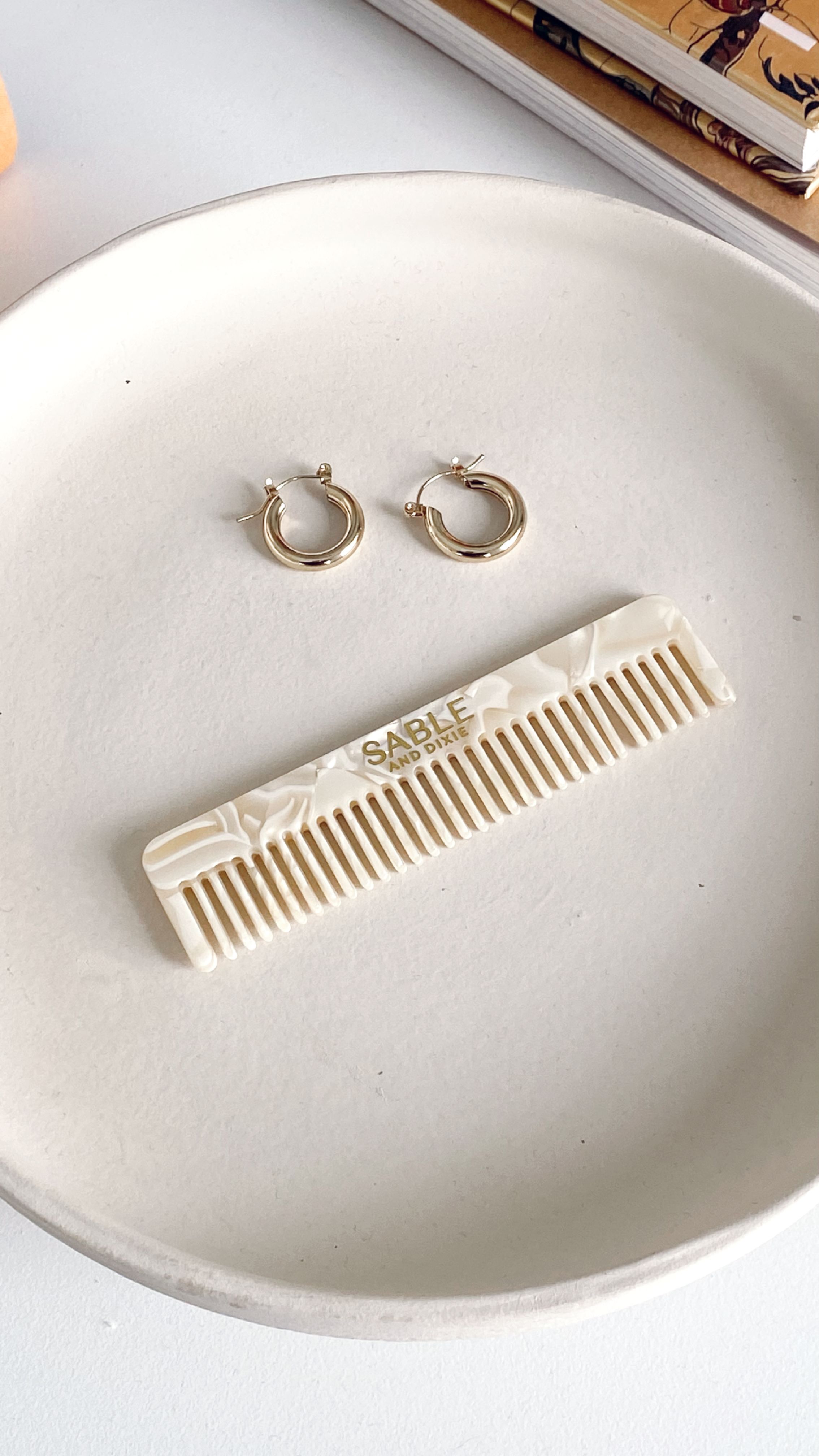 Ena Comb - Pearl sold by Billy J product image thumbnail 3