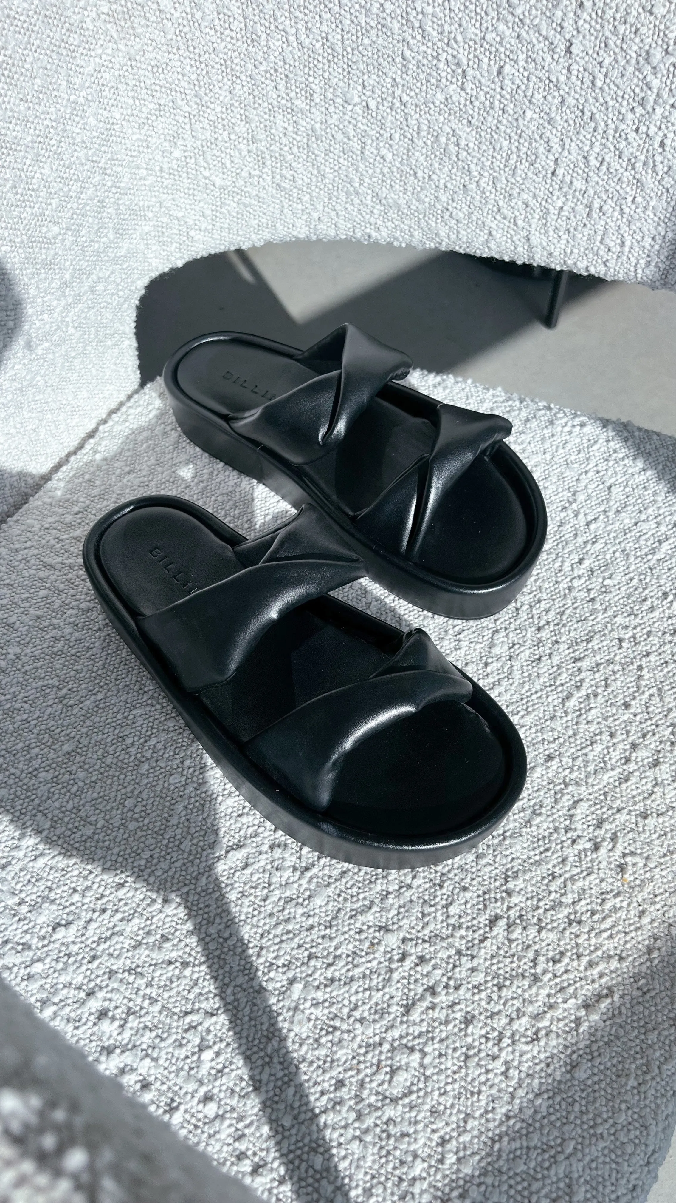 Ishan Slide - Black sold by Billy J product image thumbnail 4
