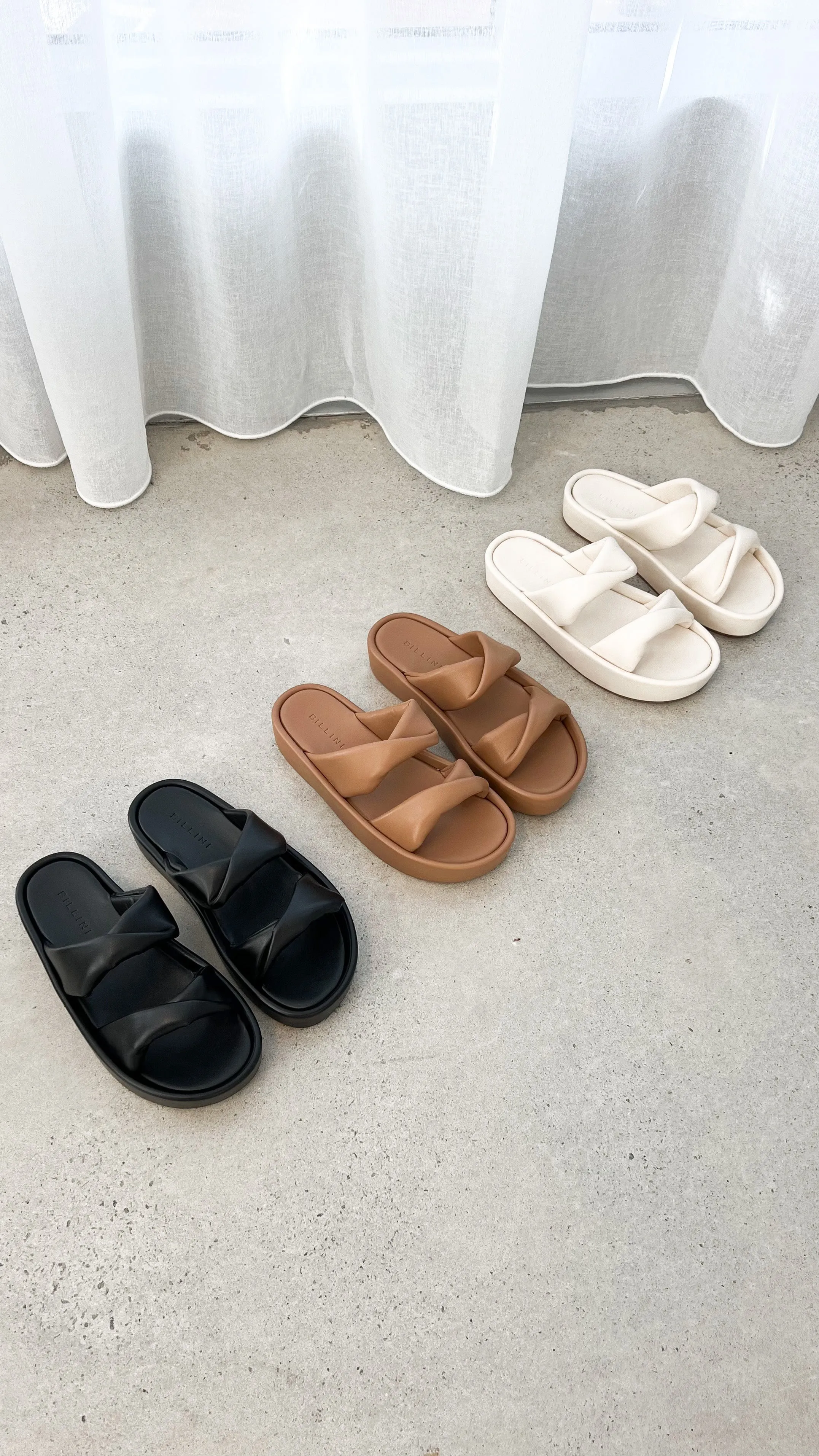 Ishan Slide - Black sold by Billy J product image thumbnail 2
