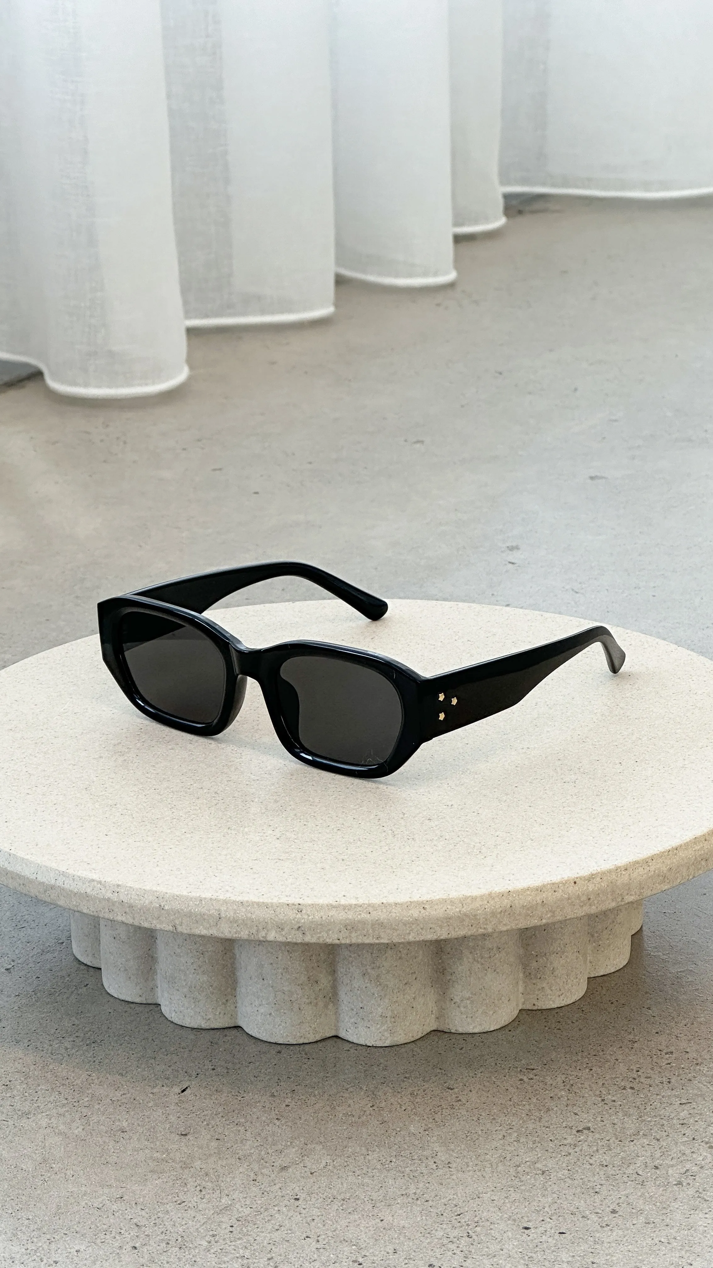 Blakely Sunglasses - Black sold by Billy J product image thumbnail 4