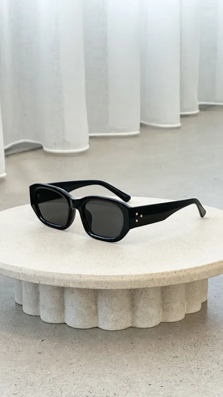 Blakely Sunglasses - Black sold by Billy J
