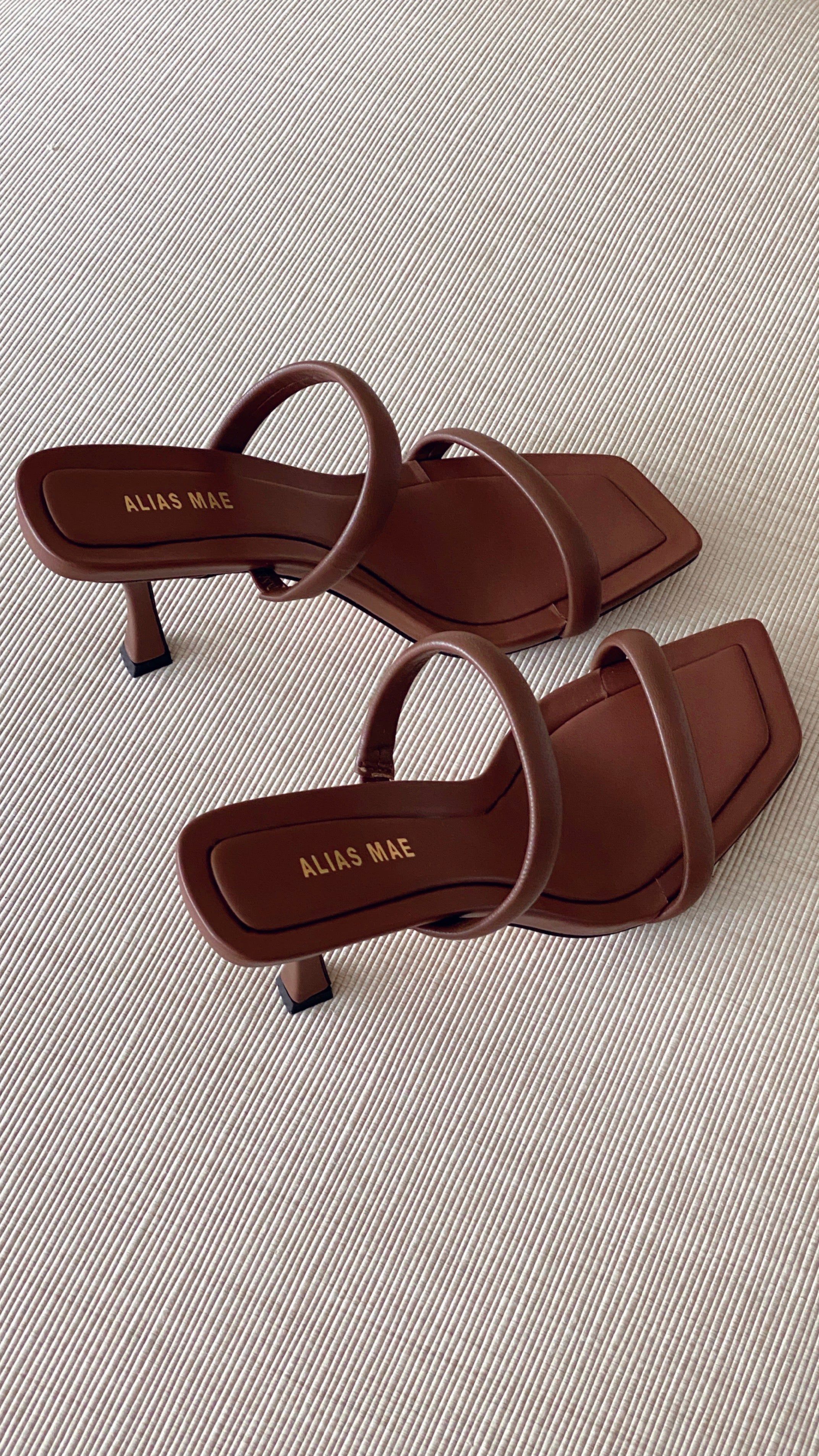 Alias Mae Kasey Heel - Mocha sold by Billy J product image thumbnail 2