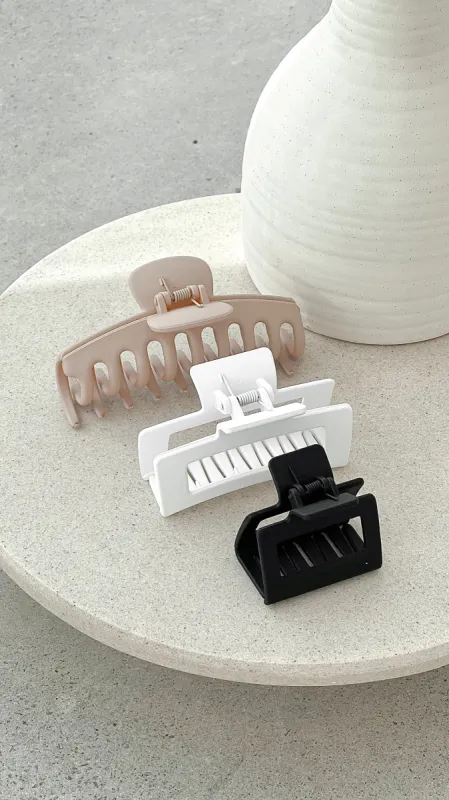 Larna 3 Pack Claw Clips - Beige/Black/White sold by Billy J