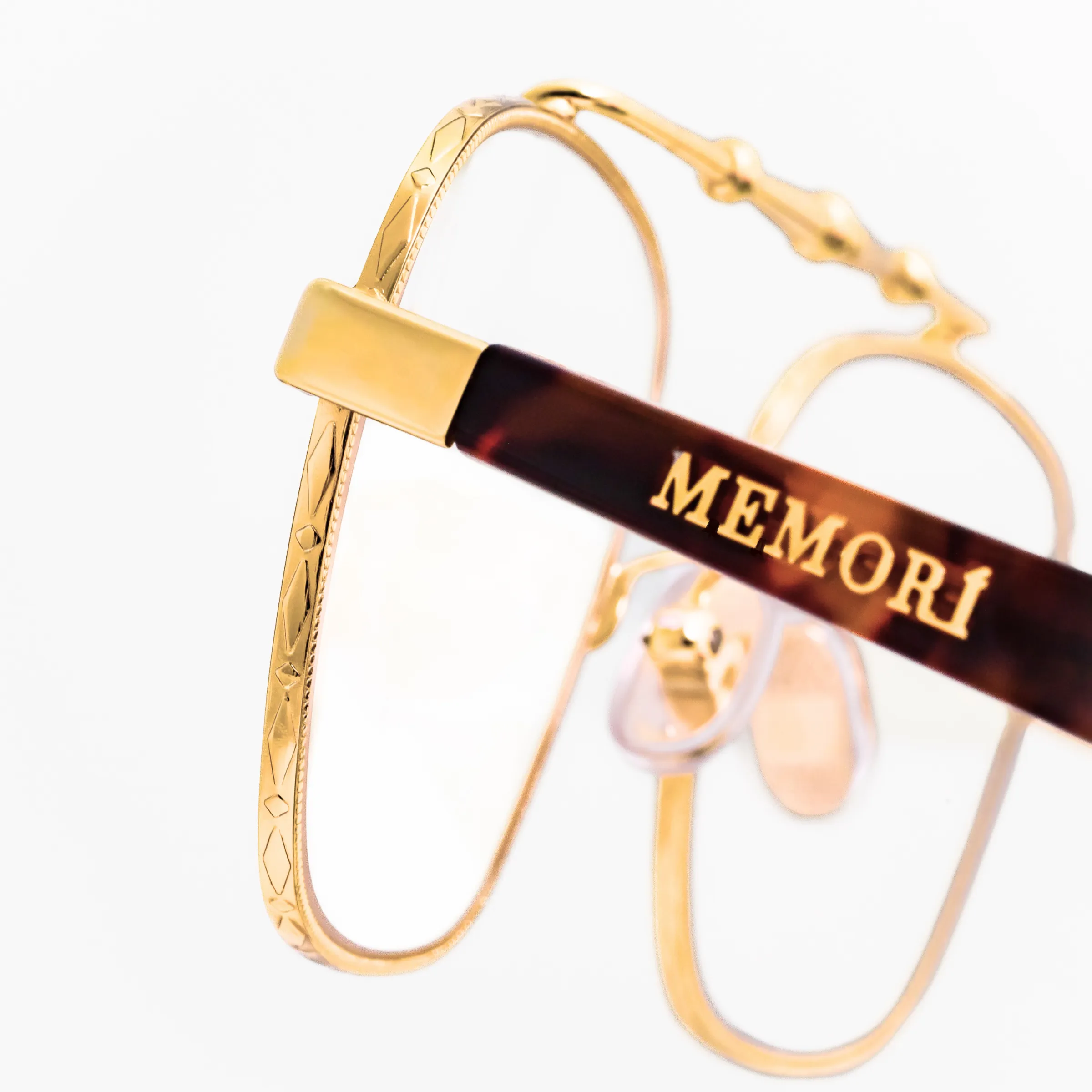 Balaustra Aviator Optical Frame in Gold + Tortoise sold by Memori Eyewear product image thumbnail 5