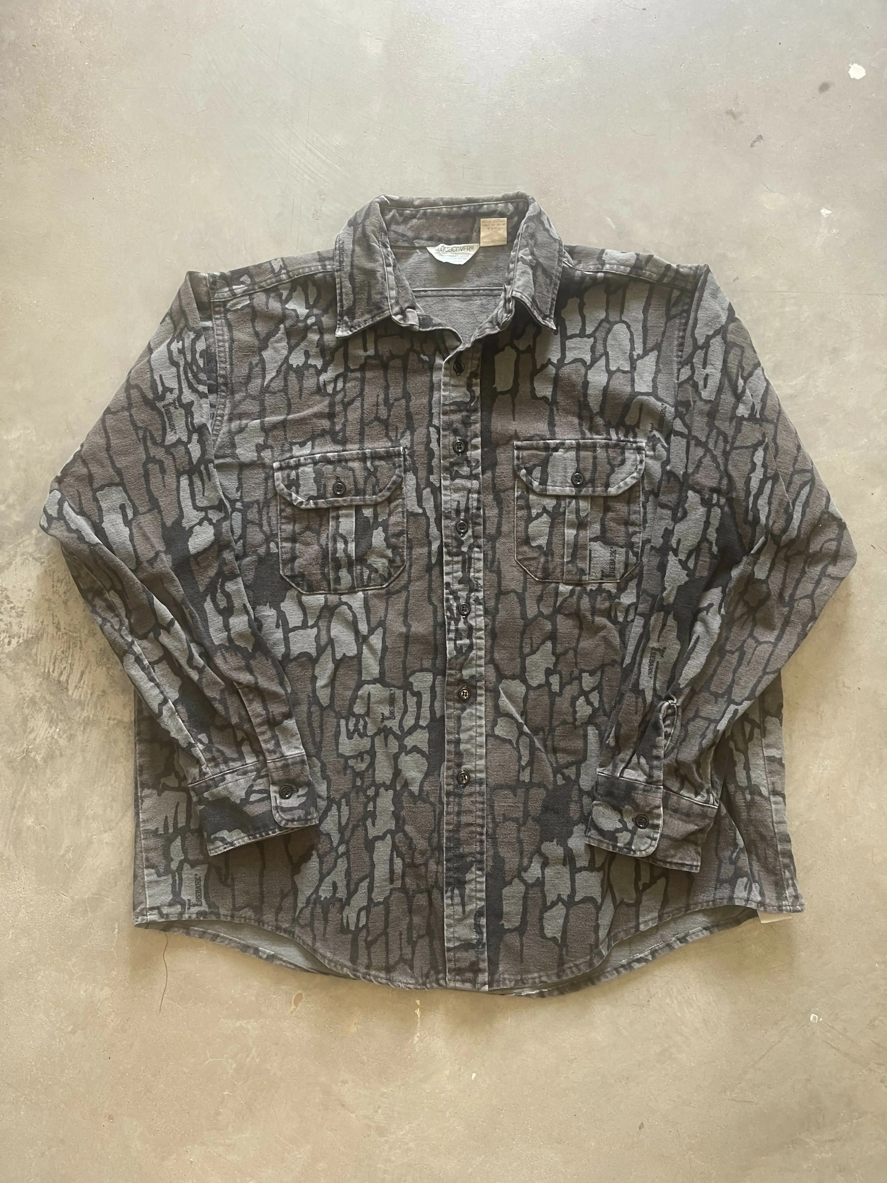 Vintage Trebark Camo Chamois Shirt (L) sold by Trebark