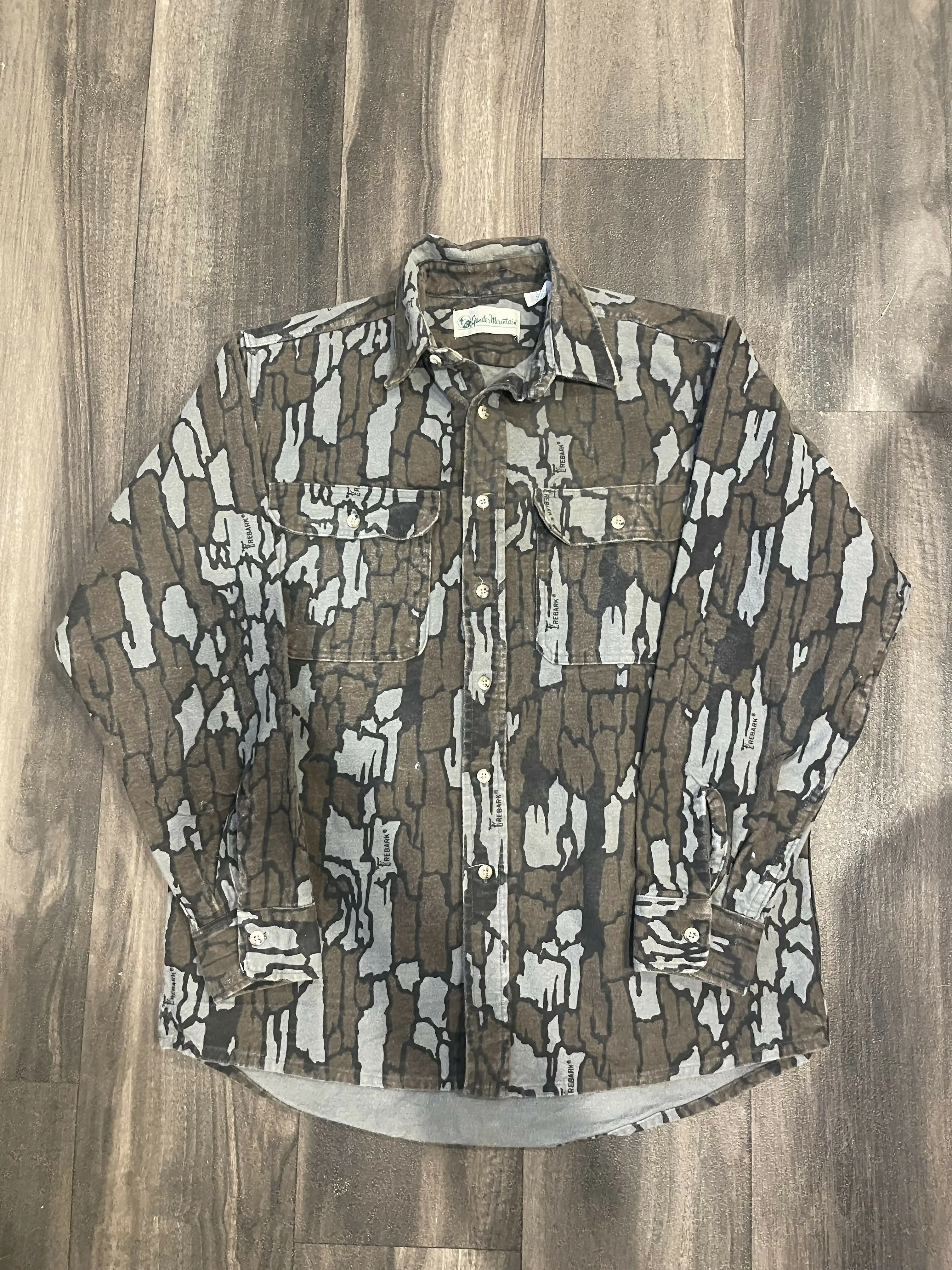 Vintage Trebark Camo Chamois Shirt (L) sold by Trebark