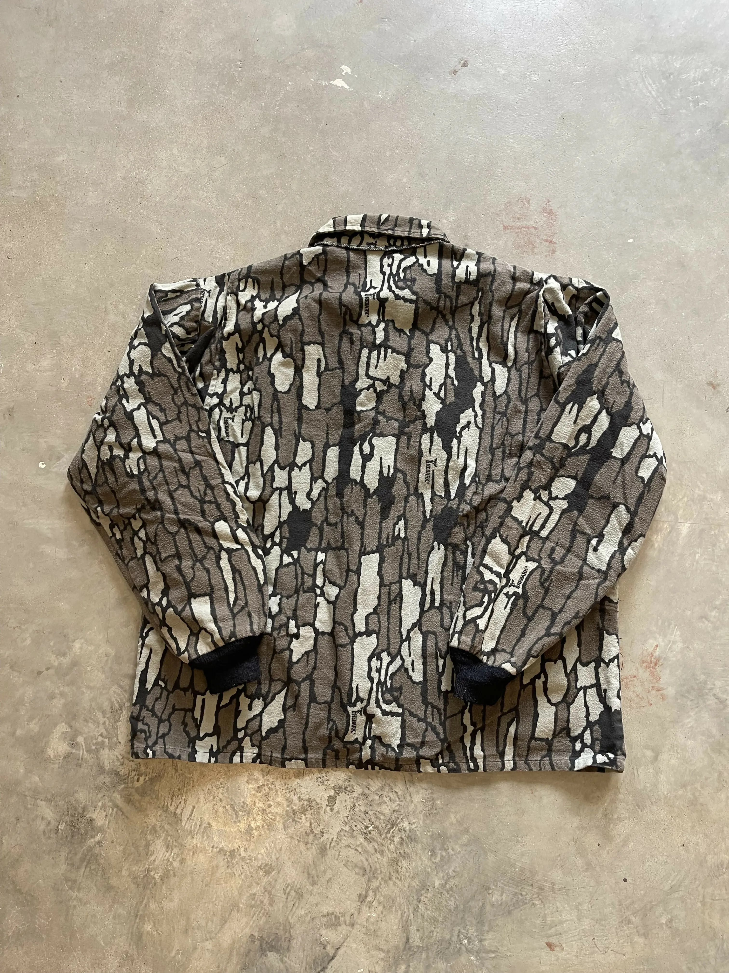 Vintage Trebark Camo Chamois Jacket (L) sold by Trebark product image thumbnail 4