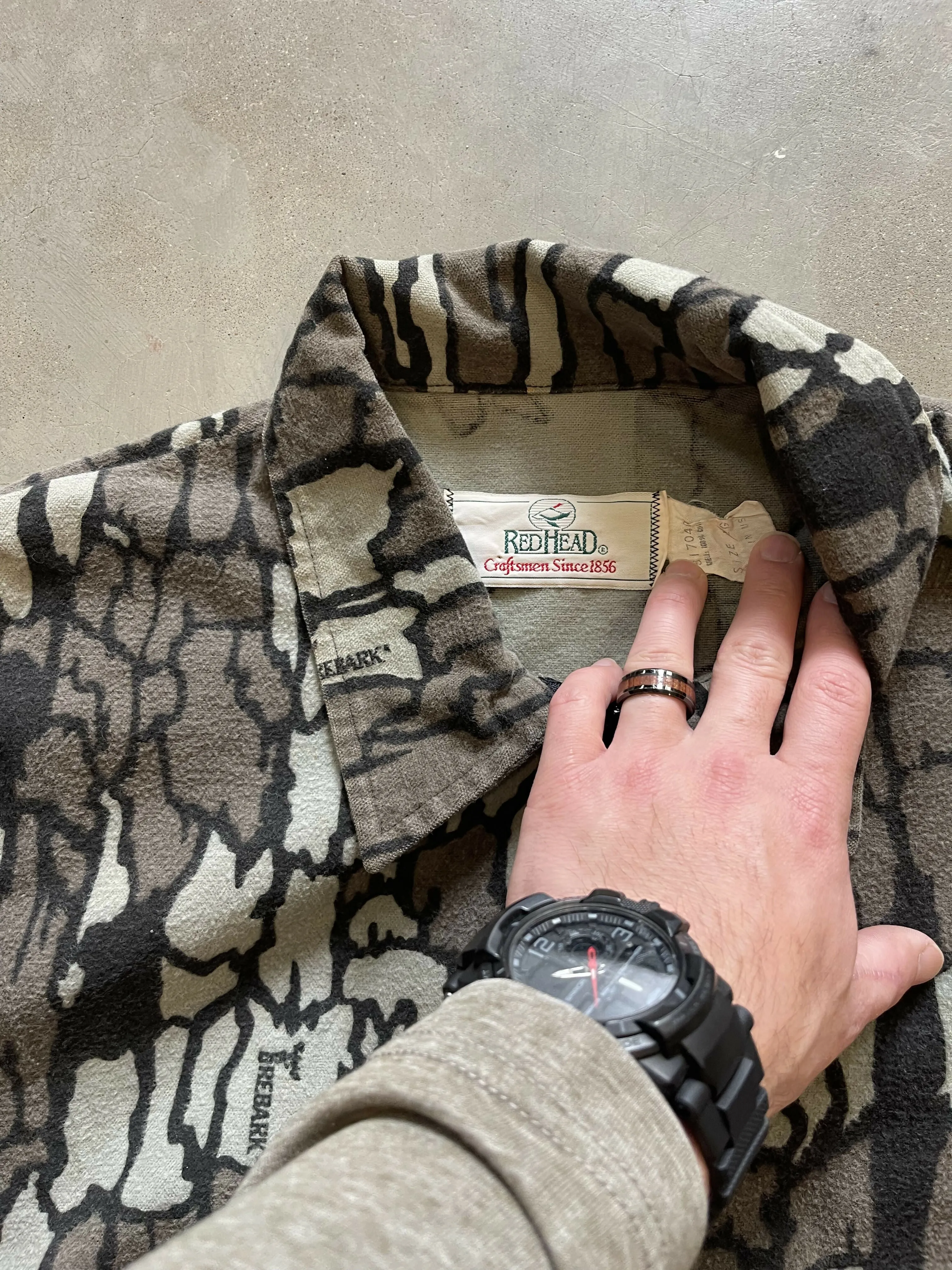 Vintage Trebark Camo Chamois Jacket (L) sold by Trebark product image thumbnail 3