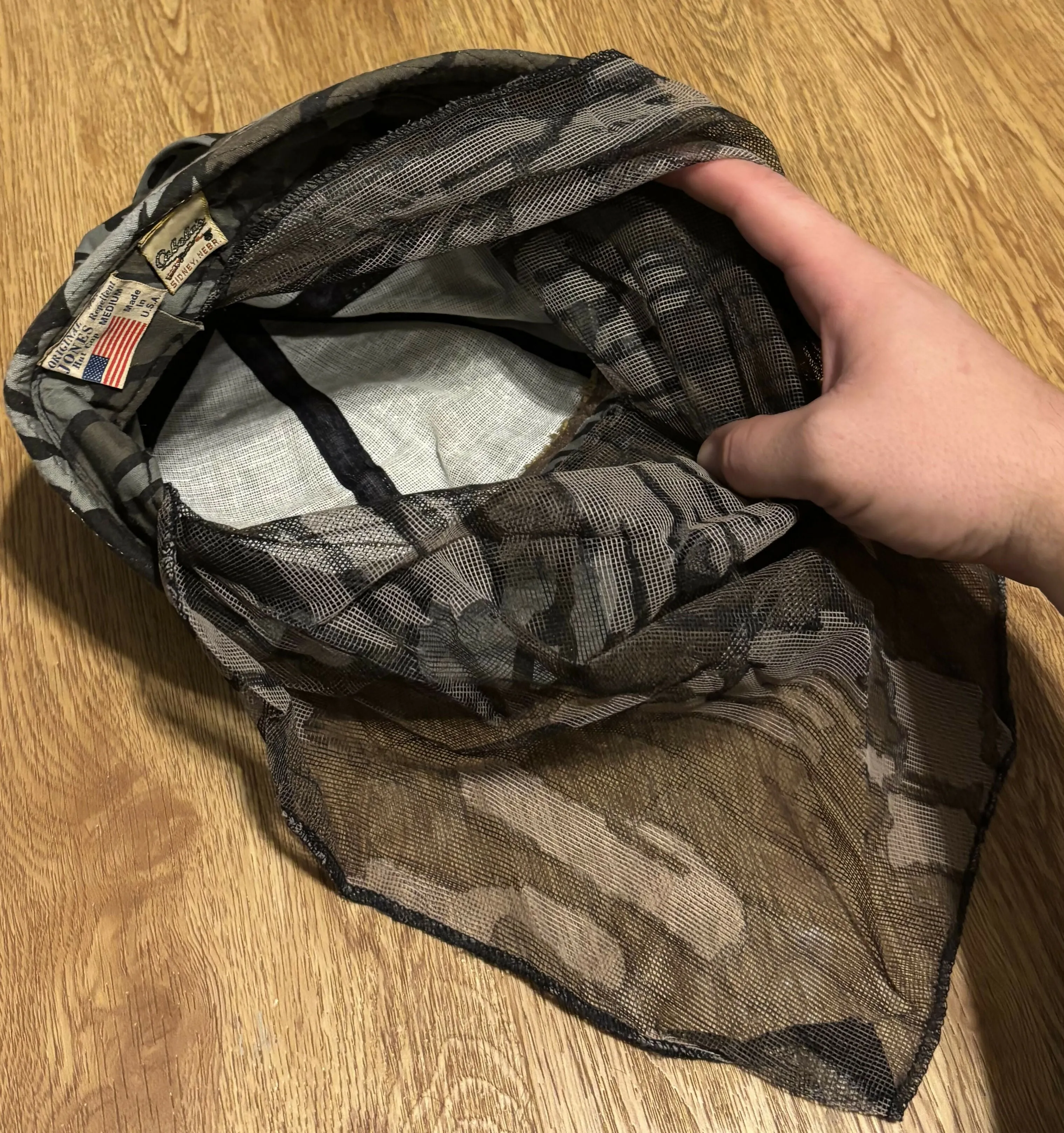 Vintage Original Jones Hat Cabelas Trebark w/ Face Mask MEDIUM sold by Trebark product image thumbnail 2
