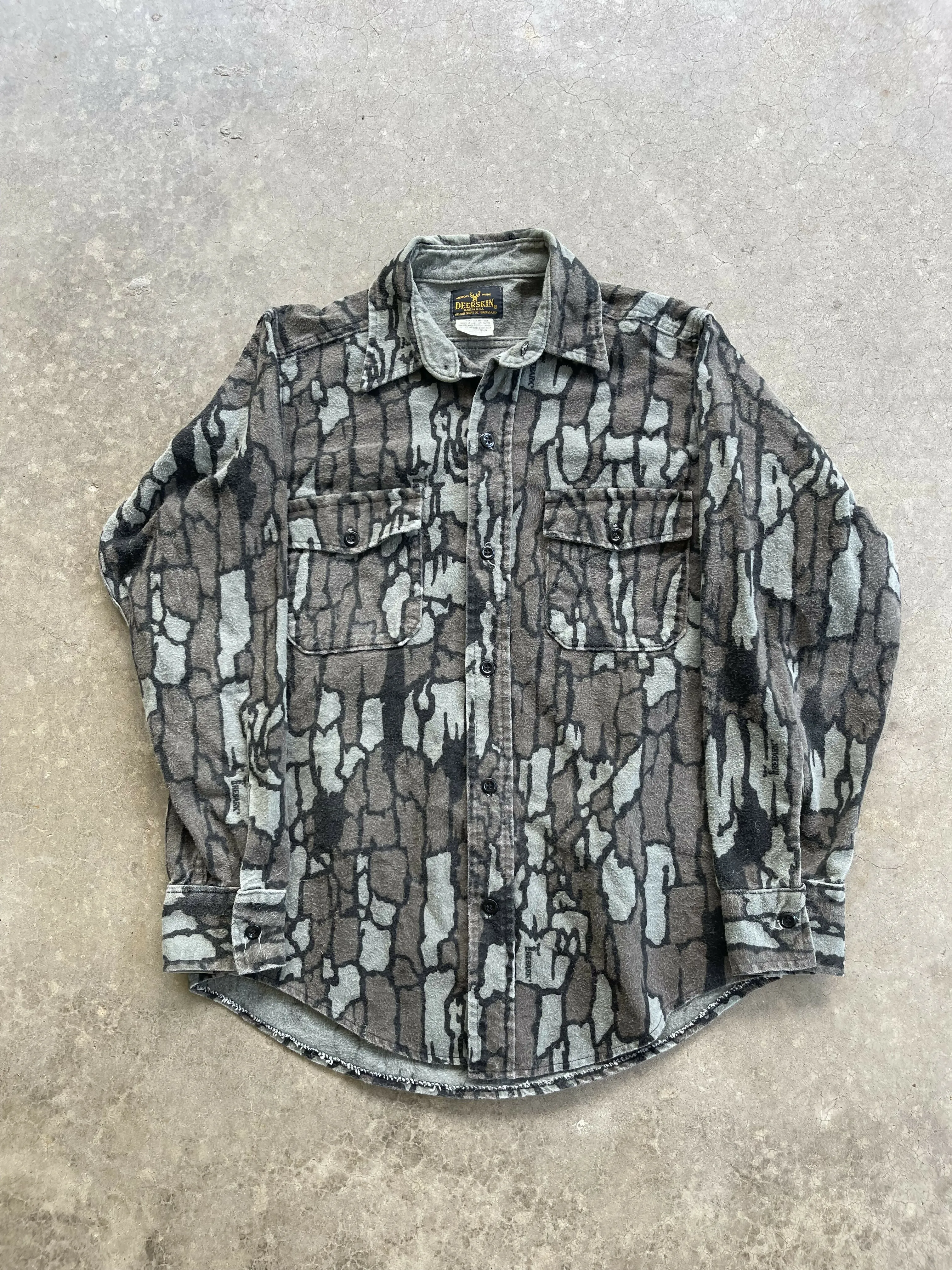 Vintage Trebark Camo Chamois Shirt (M) sold by Trebark
