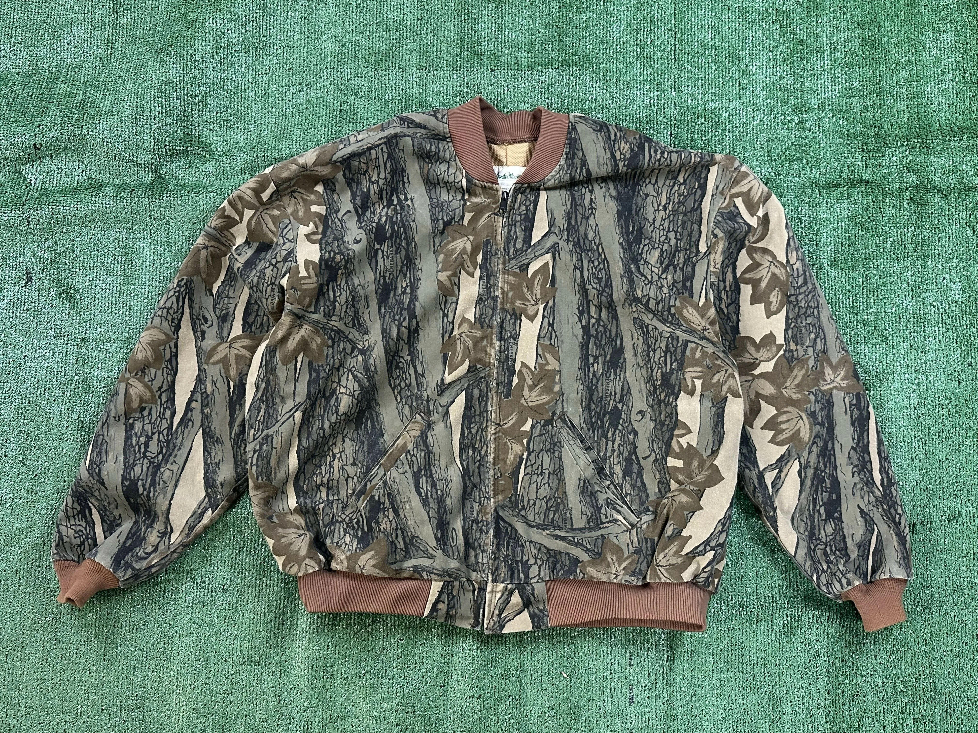 Vintage Gander Mountain Trebark Camo XXL TALL Bomber Jacket sold by Trebark product image thumbnail 2