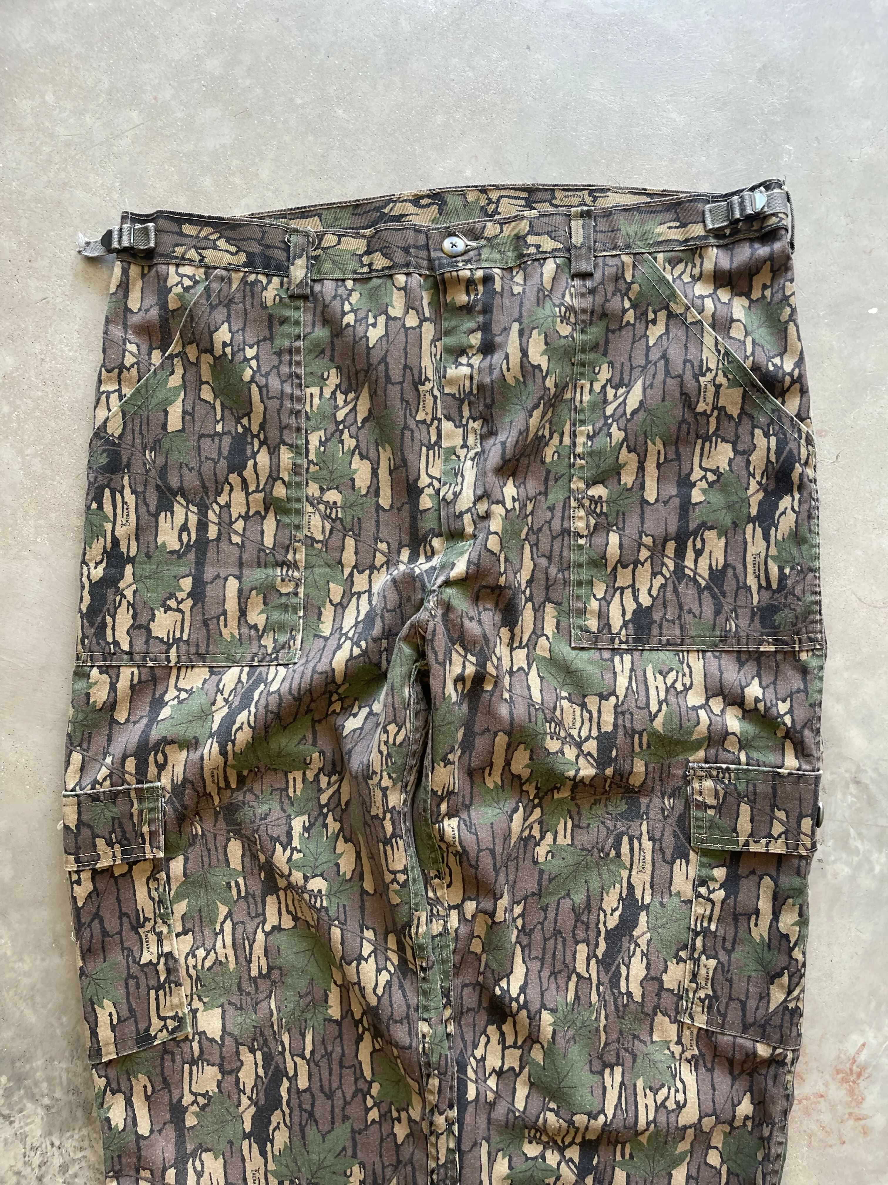 Vintage Trebark Camo Adjustable Waist Pants (XL) sold by Trebark product image thumbnail 3