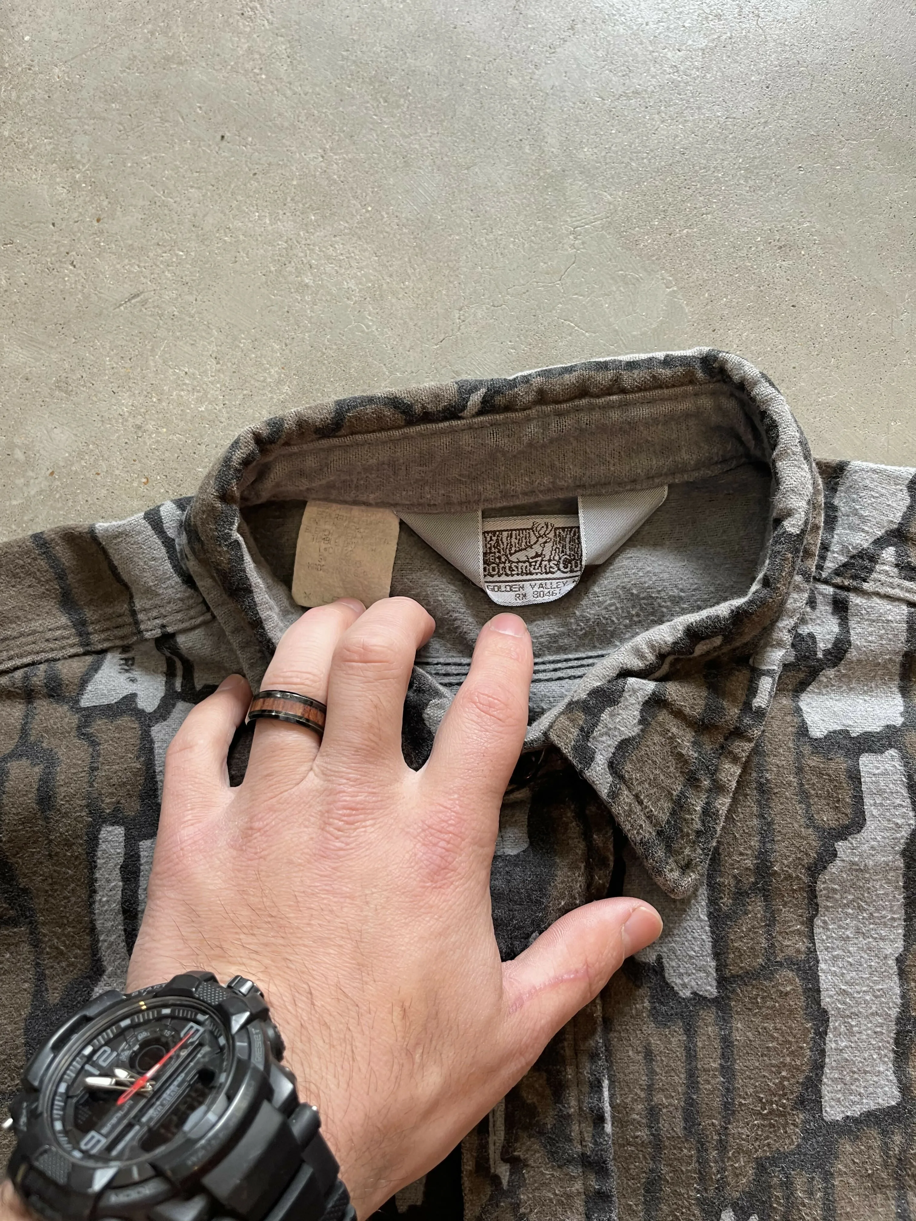 Vintage Trebark Camo Chamois Shirt (XL) sold by Trebark product image thumbnail 3