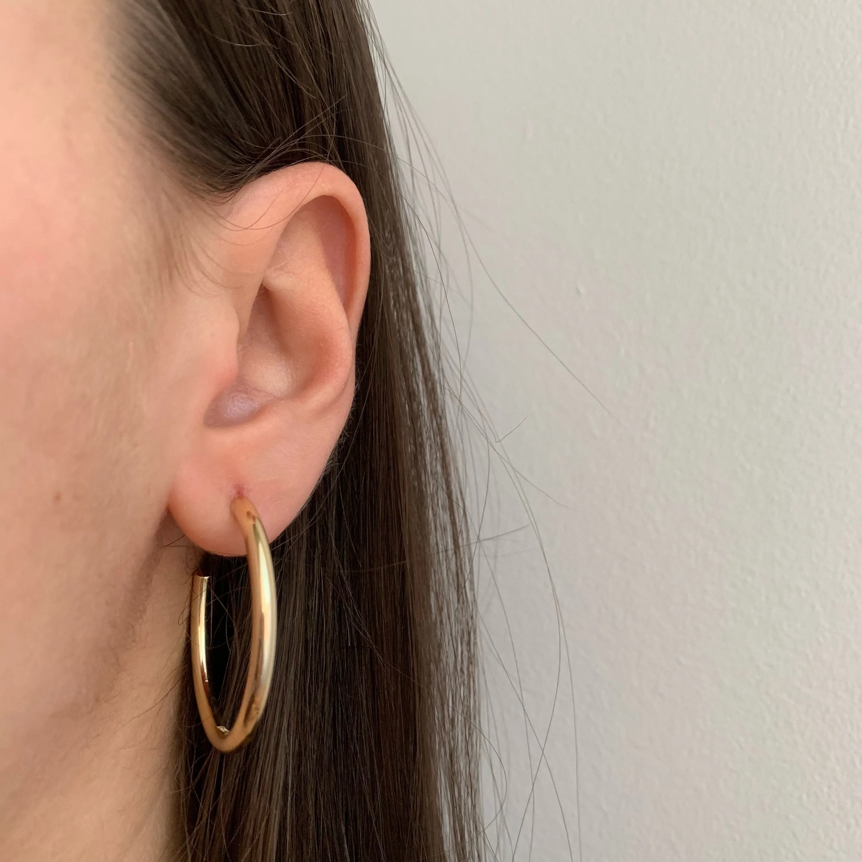 Santa Monica Hoops sold by Evry Jewels product image thumbnail 3