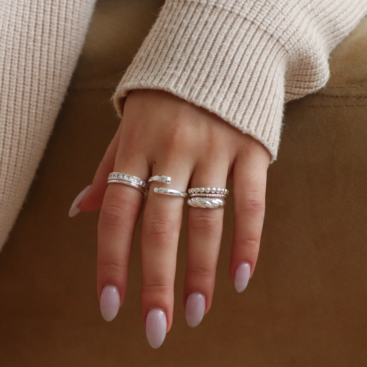 Eternity Ring sold by Evry Jewels product image thumbnail 4