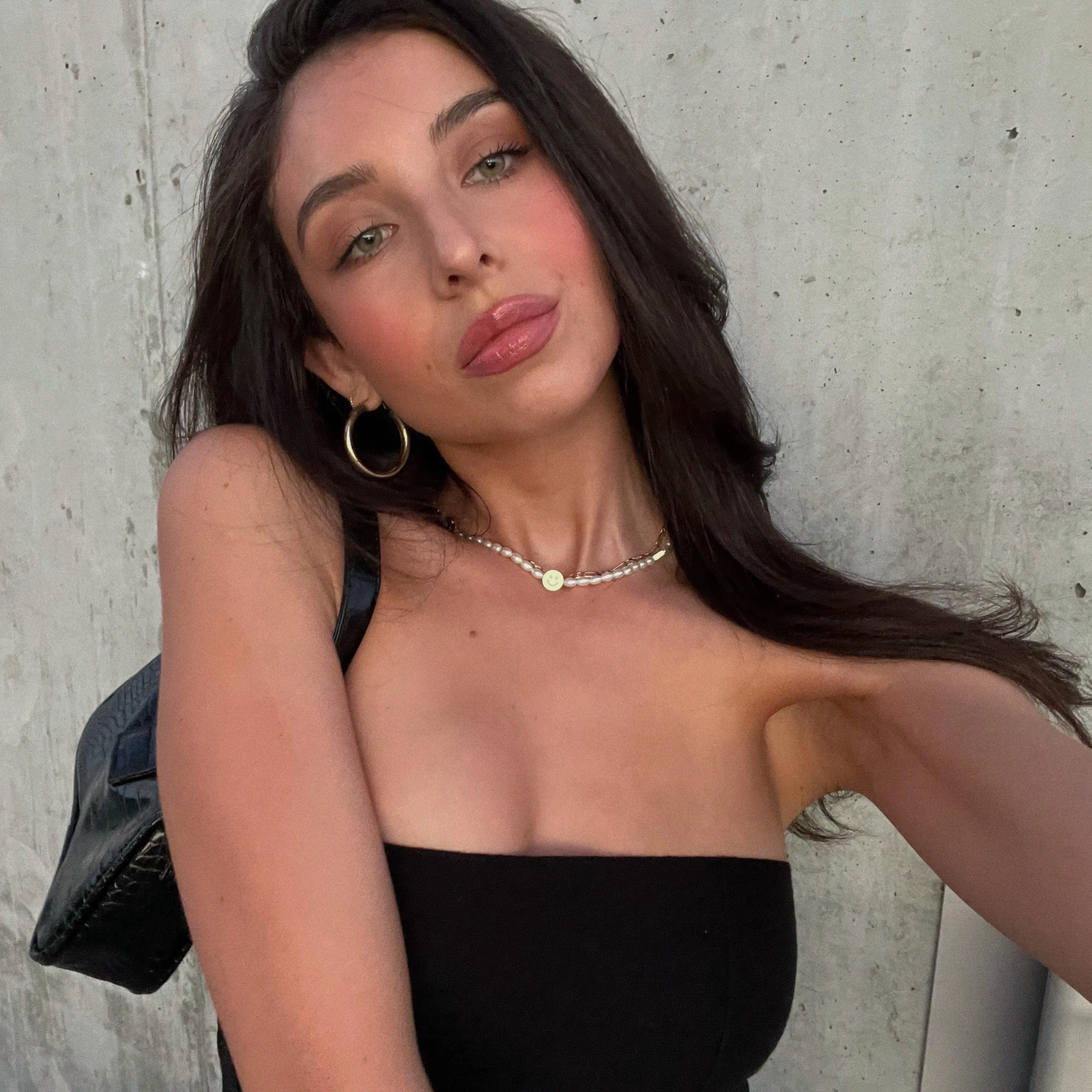 Forget Me Not Necklace sold by Evry Jewels product image thumbnail 5