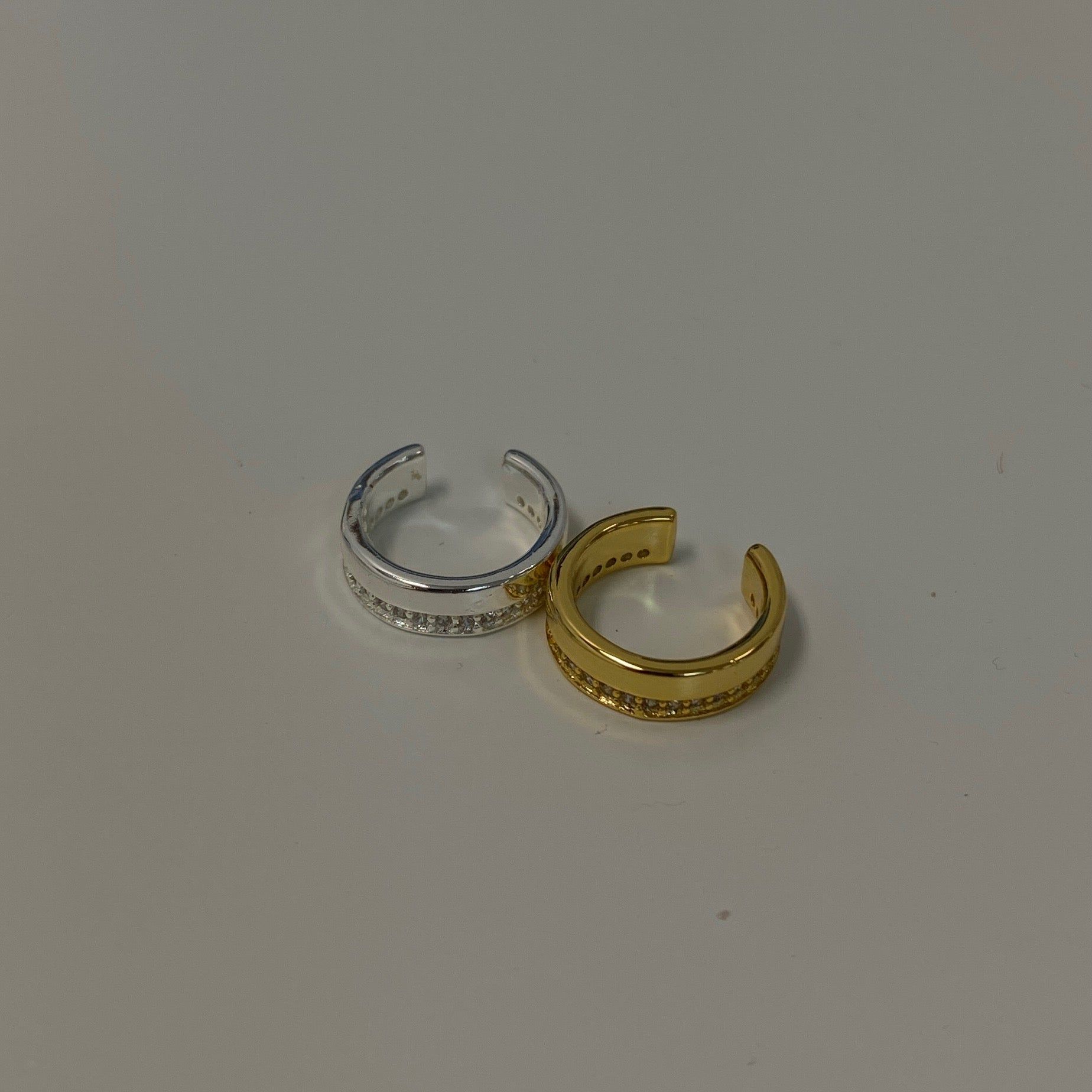 Luxe Ear Cuff sold by Evry Jewels product image thumbnail 3