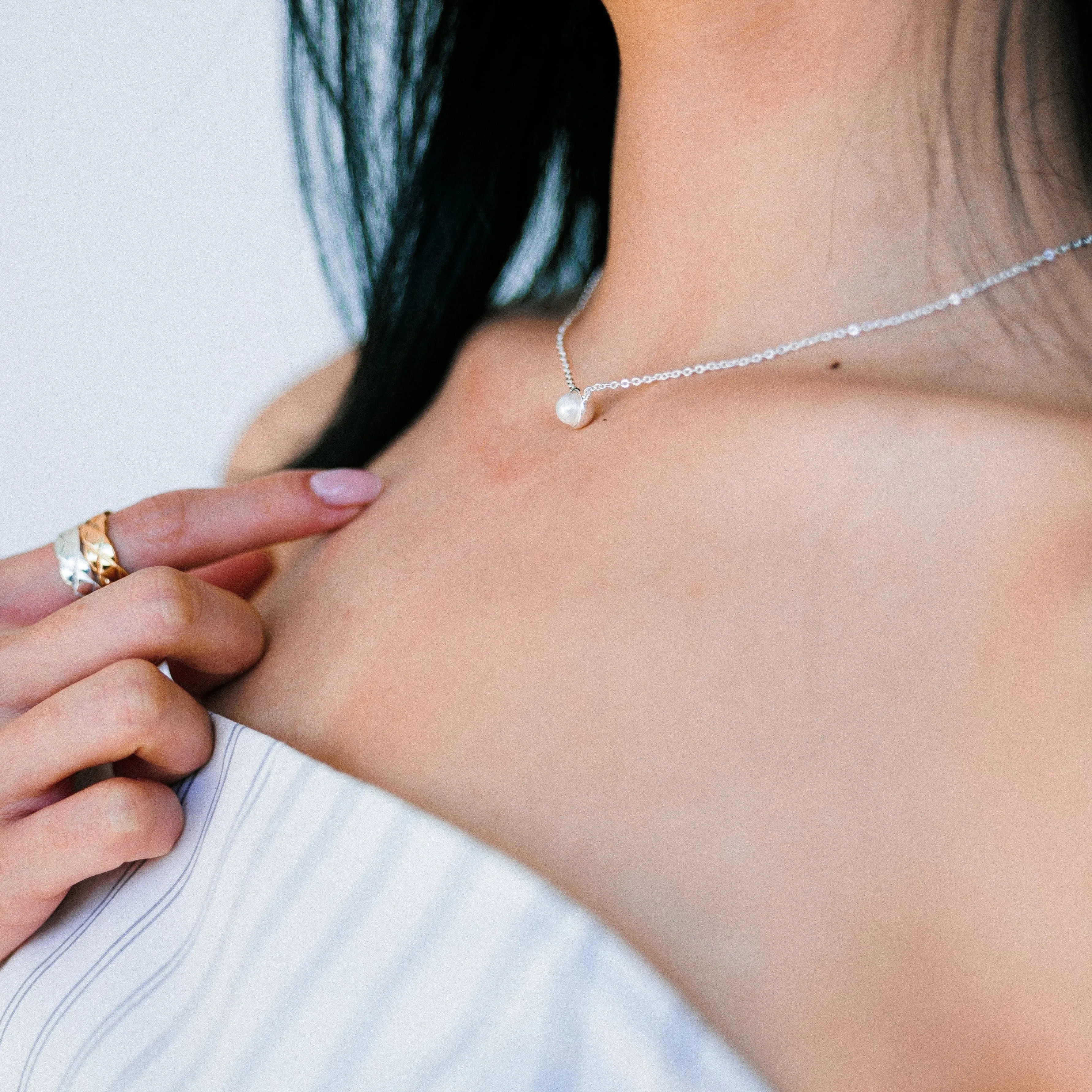 Lucky Pearl Necklace sold by Evry Jewels product image thumbnail 4