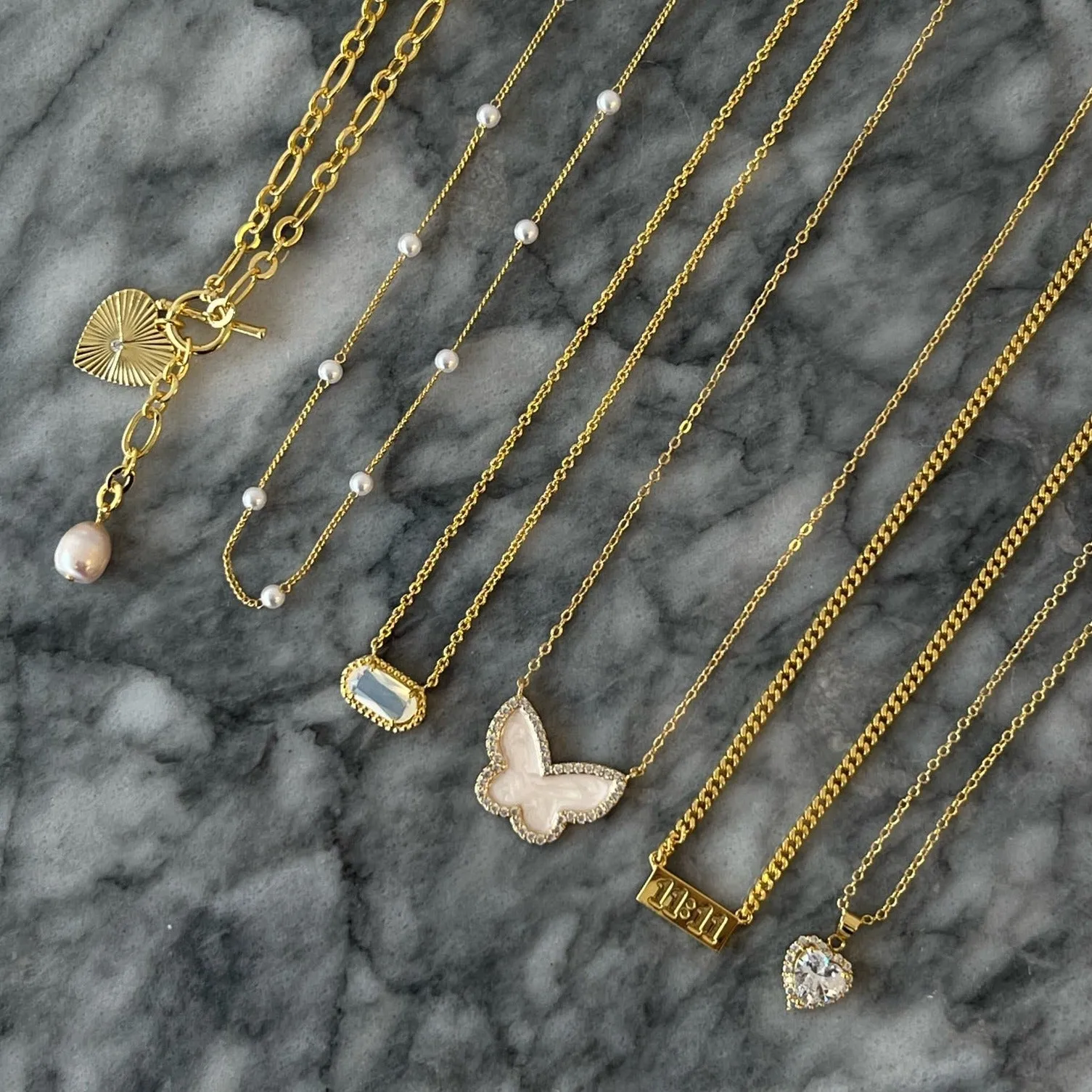 Mariposa Necklace sold by Evry Jewels product image thumbnail 3