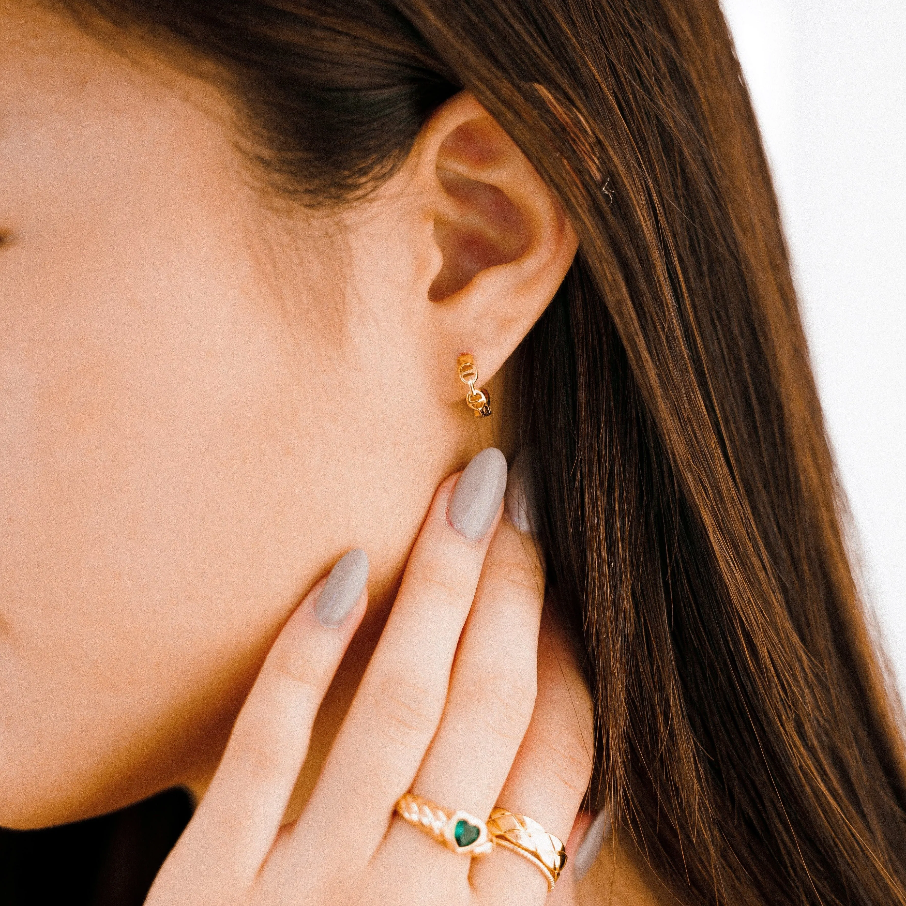 Go-To Hoop Earrings sold by Evry Jewels product image thumbnail 2